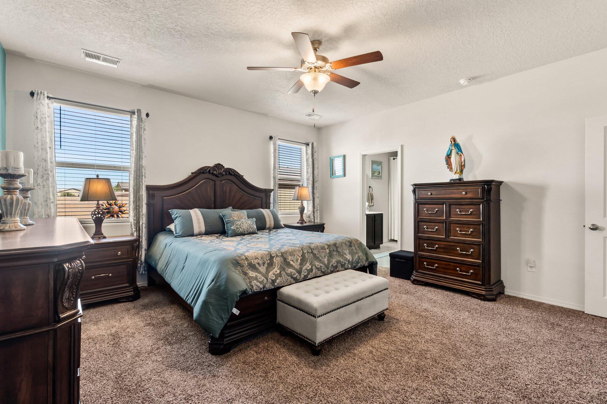 2148 Solitaire Street NE