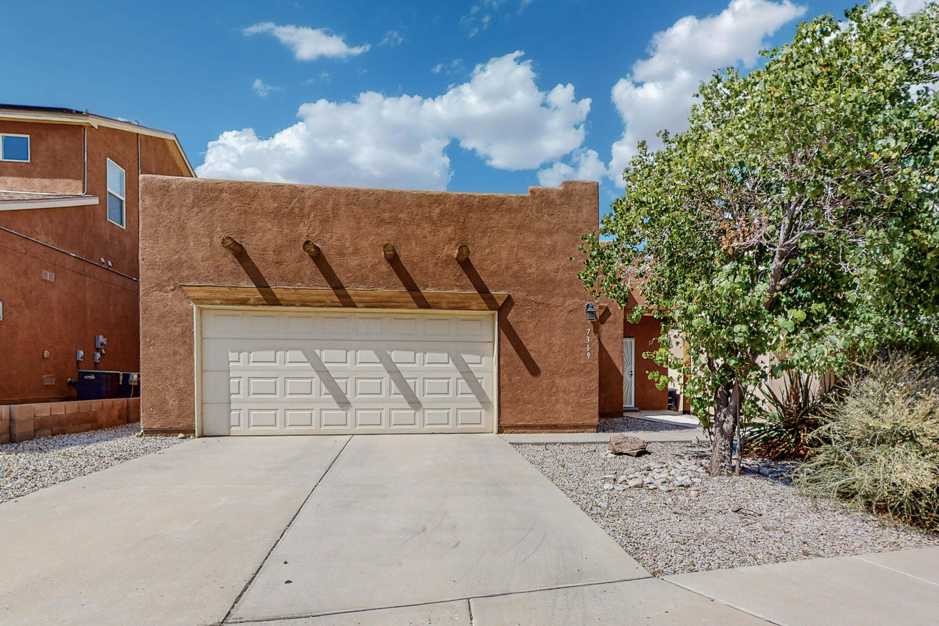 7319 Hearthstone Road NW