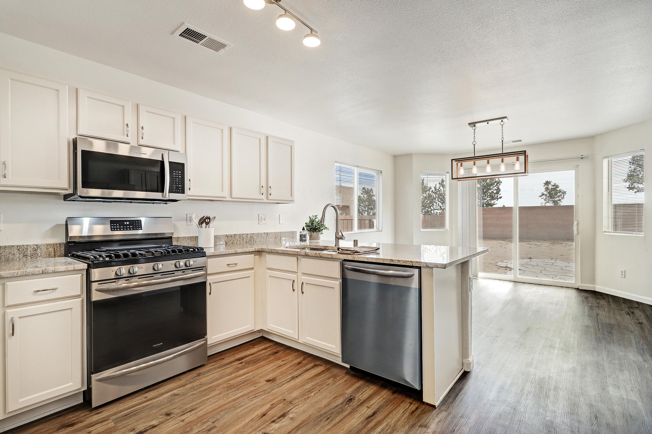 7868 Latir Mesa Road NW