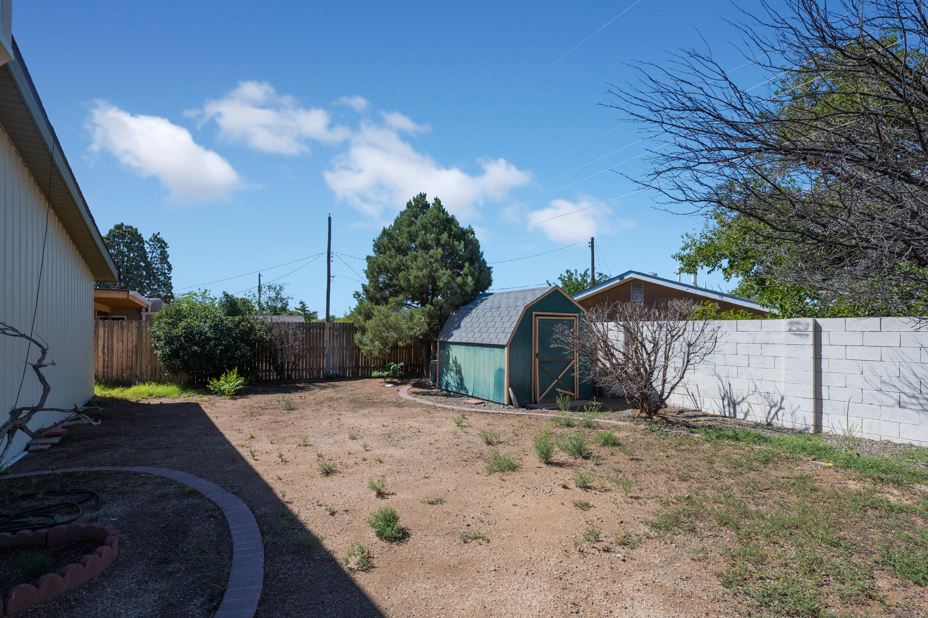 4609 Norma Drive NE