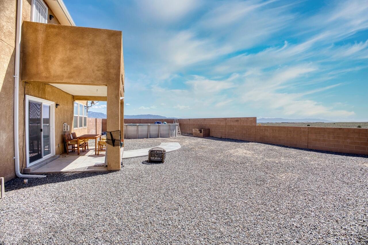 8100 Ventana Azul Avenue NW