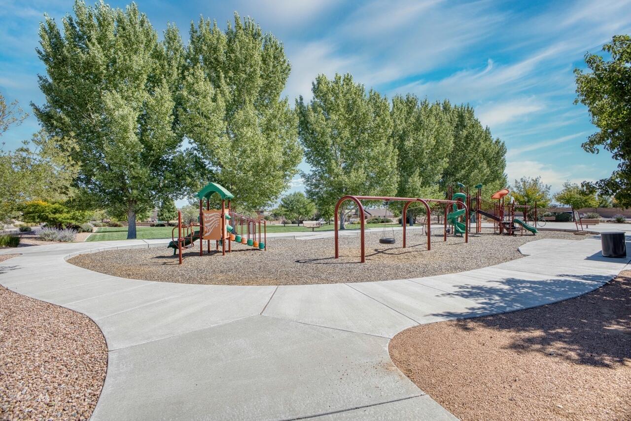 8100 Ventana Azul Avenue NW