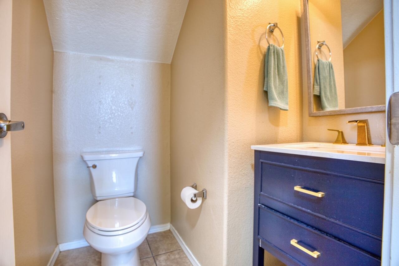 8100 Ventana Azul Avenue NW