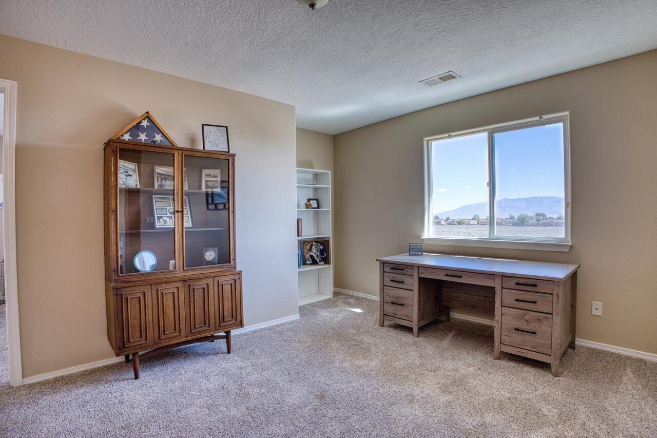 8100 Ventana Azul Avenue NW