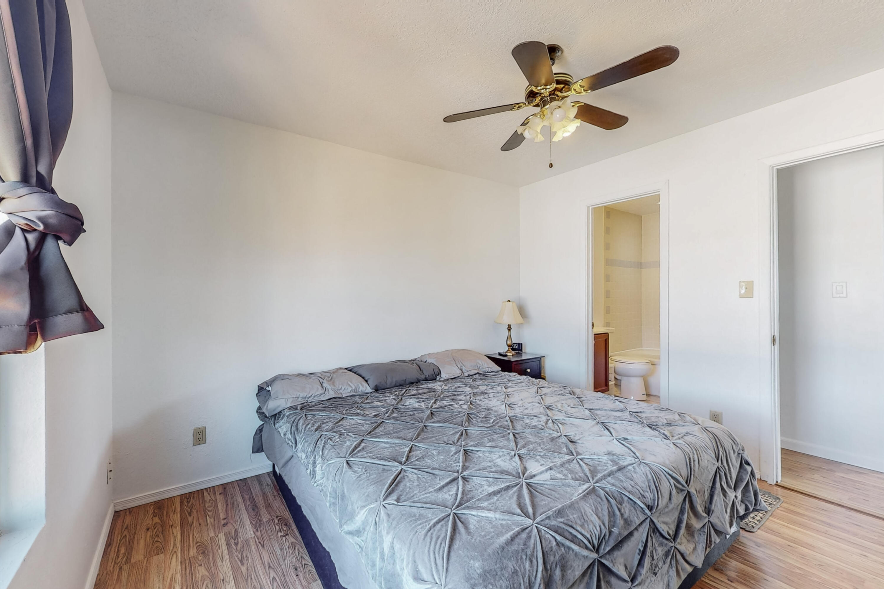 703 Menaul Boulevard NW