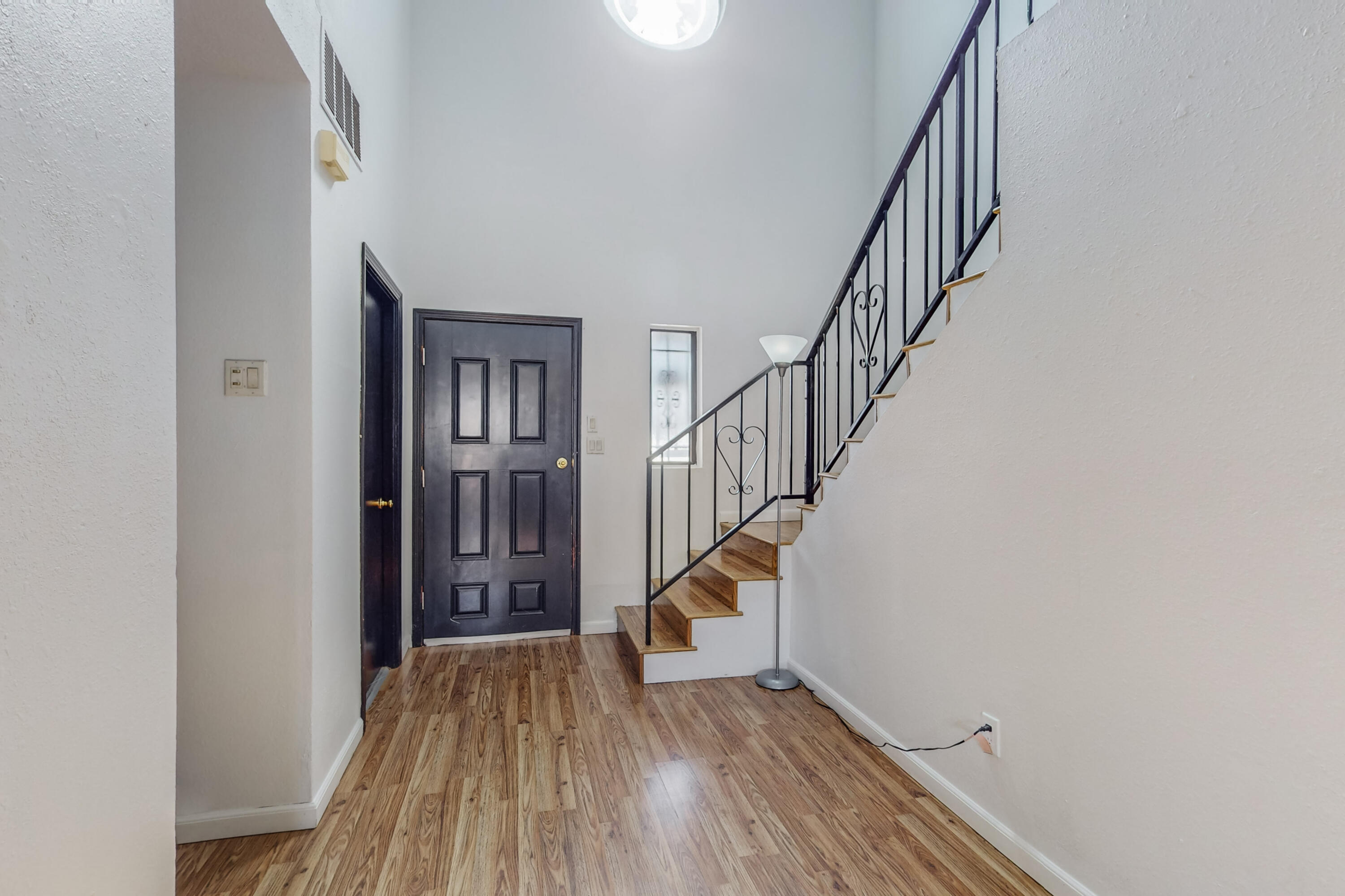 703 Menaul Boulevard NW