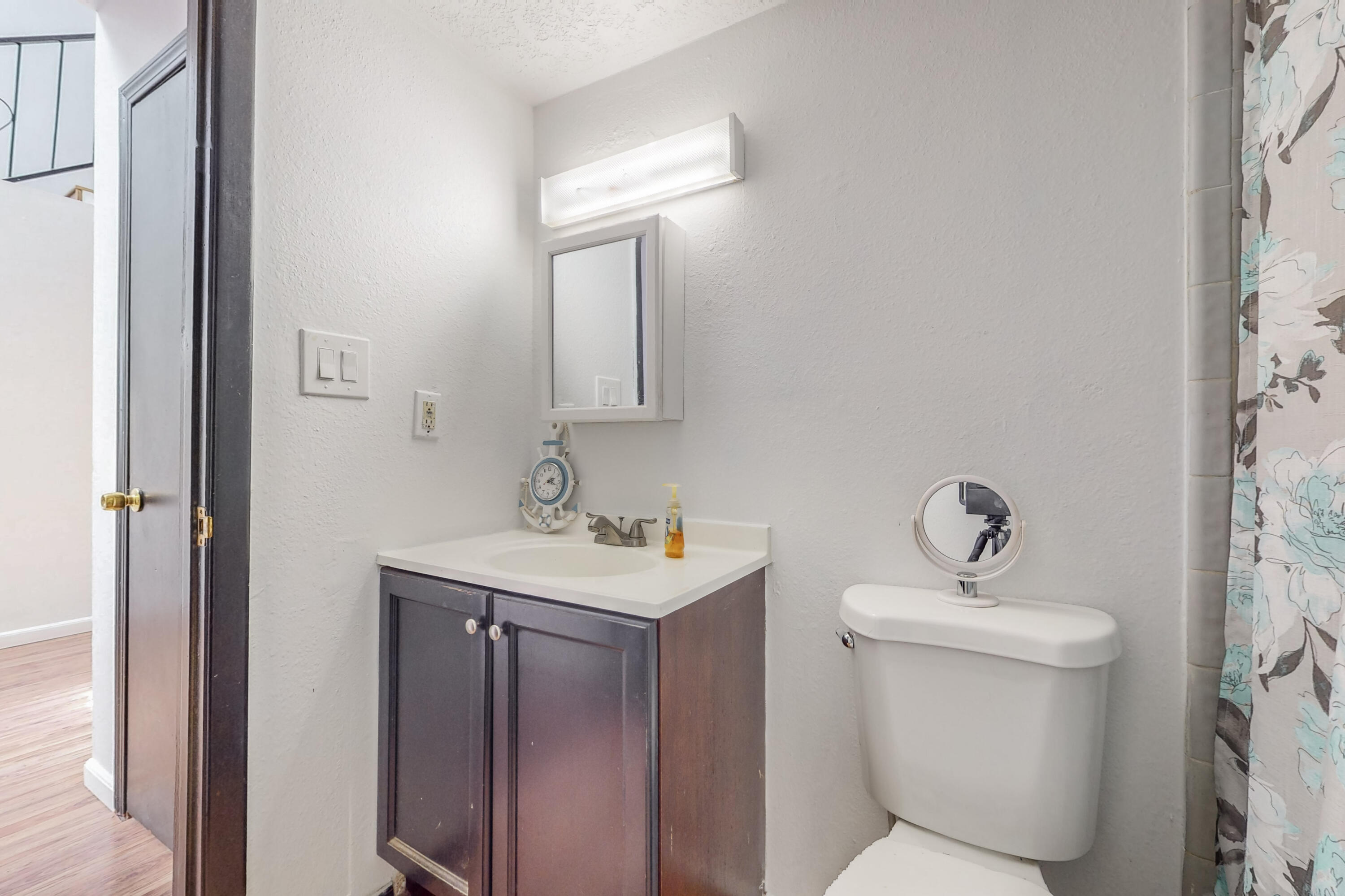 703 Menaul Boulevard NW