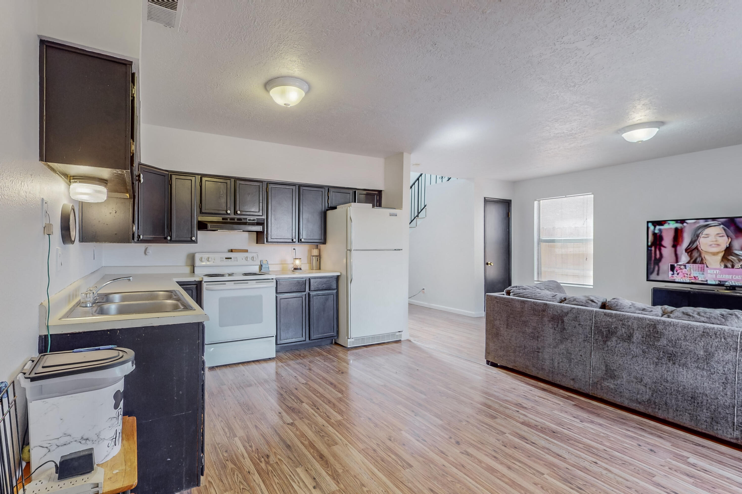 703 Menaul Boulevard NW