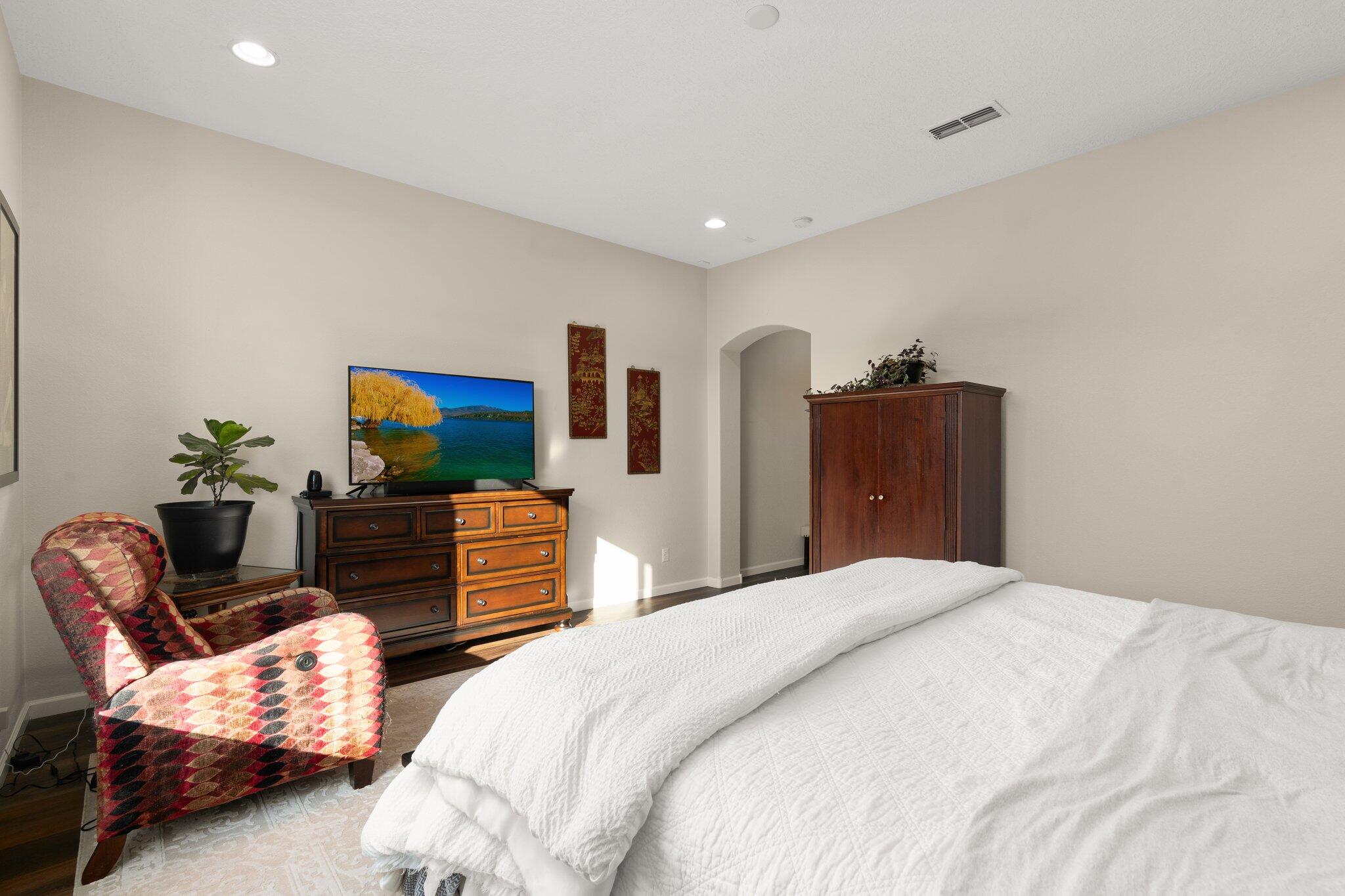 12236 Bear Valley Lane NW