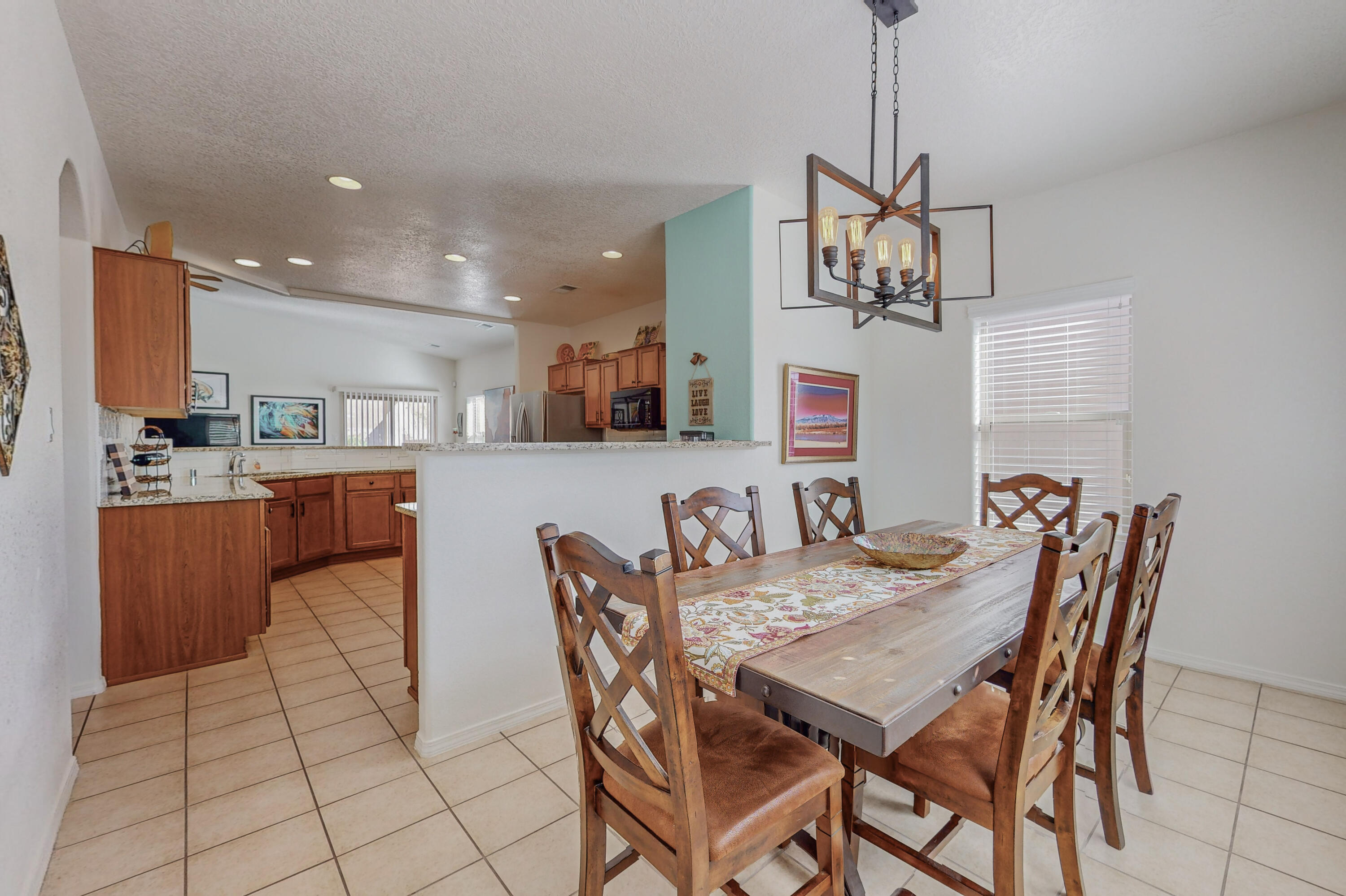 10924 Estribo Street NW