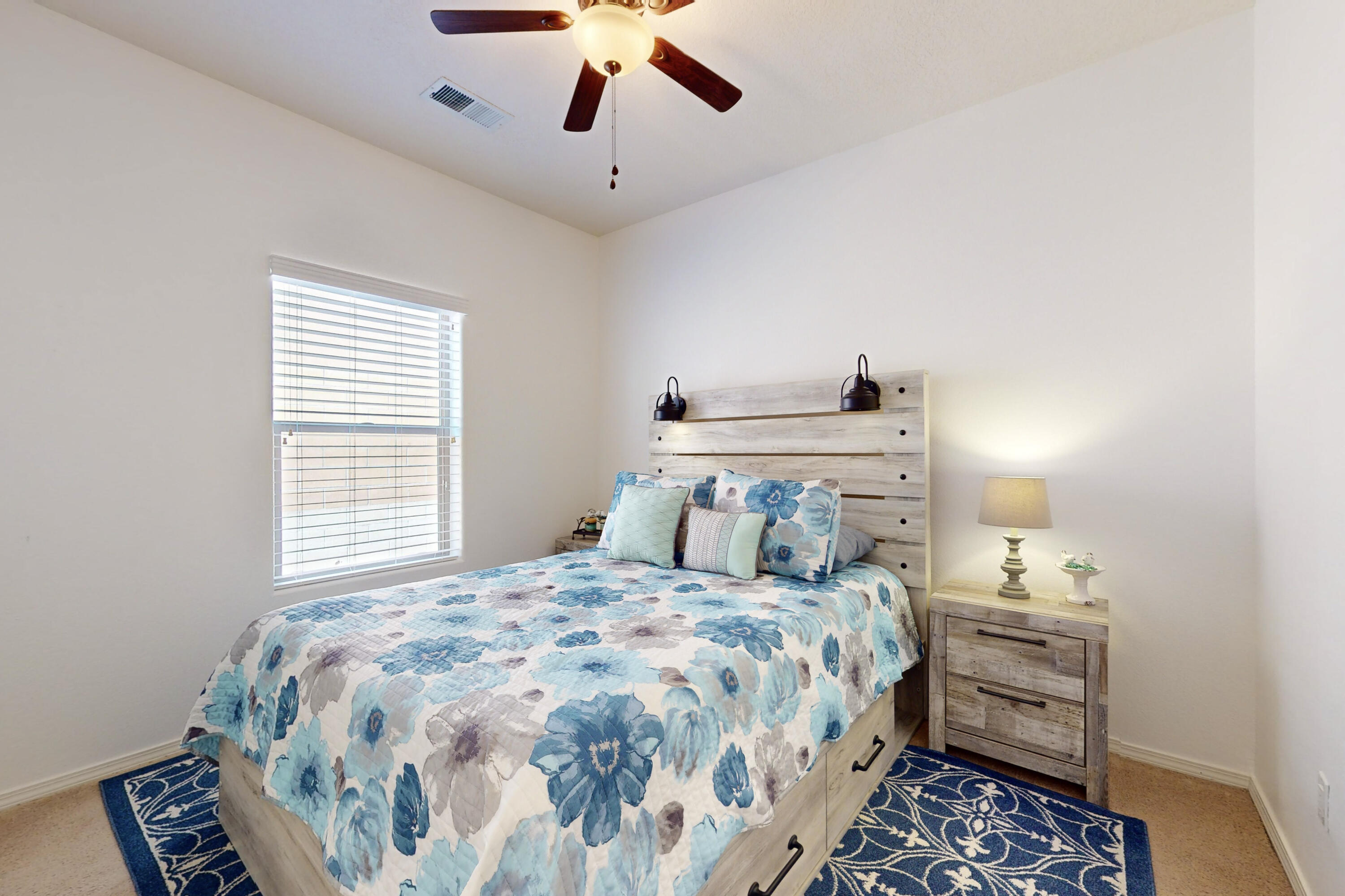 10924 Estribo Street NW