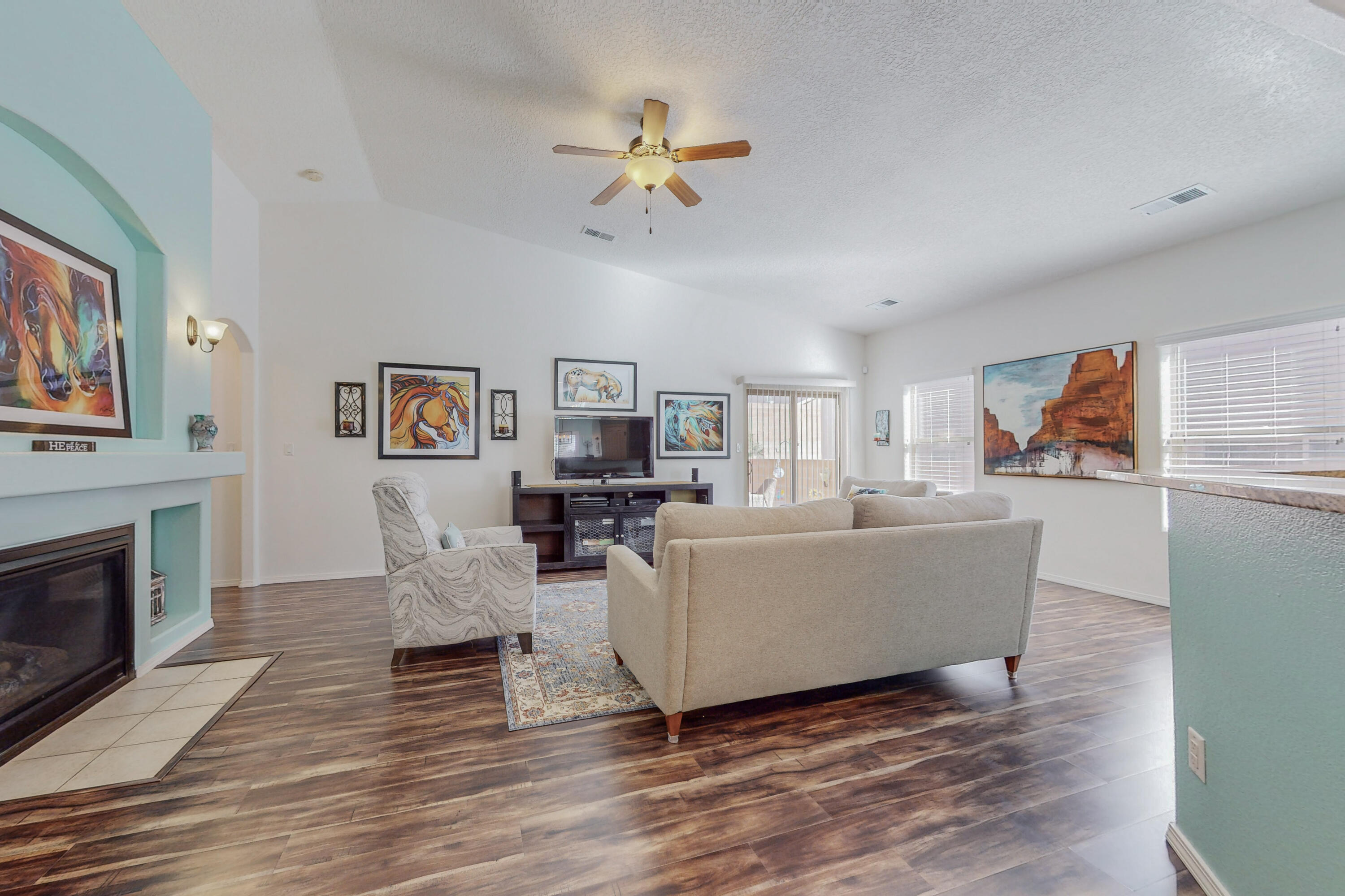 10924 Estribo Street NW