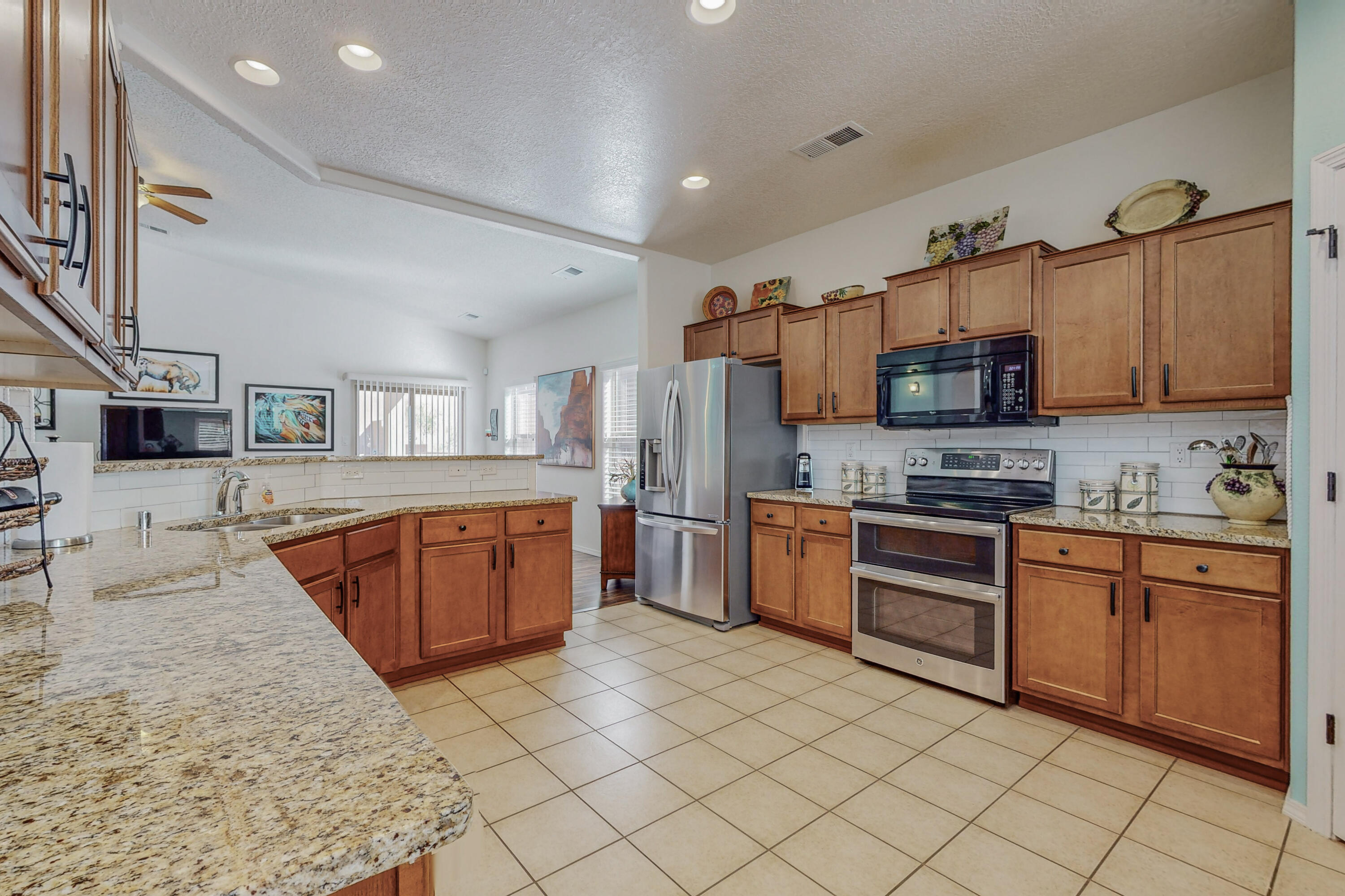 10924 Estribo Street NW