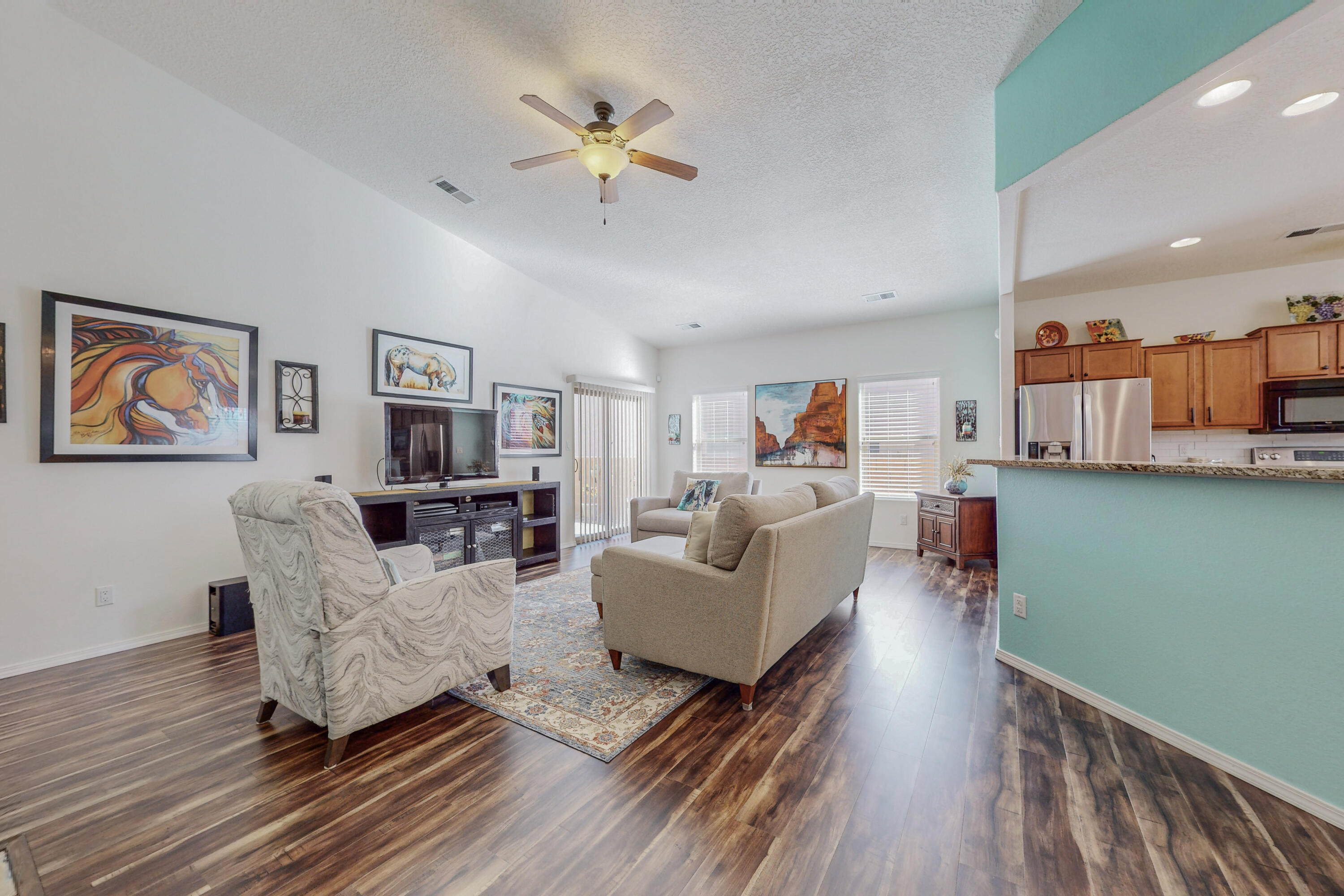 10924 Estribo Street NW