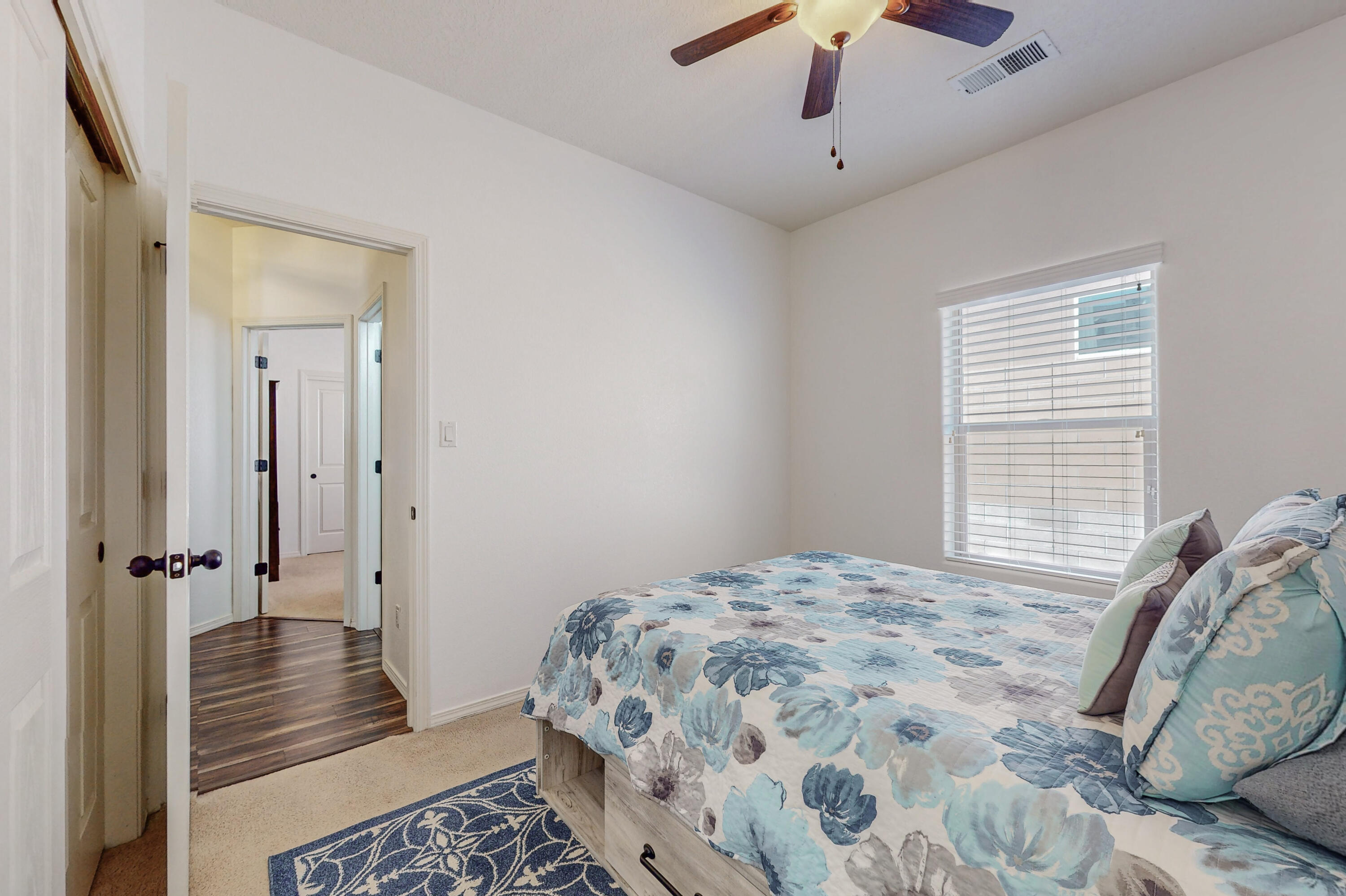 10924 Estribo Street NW