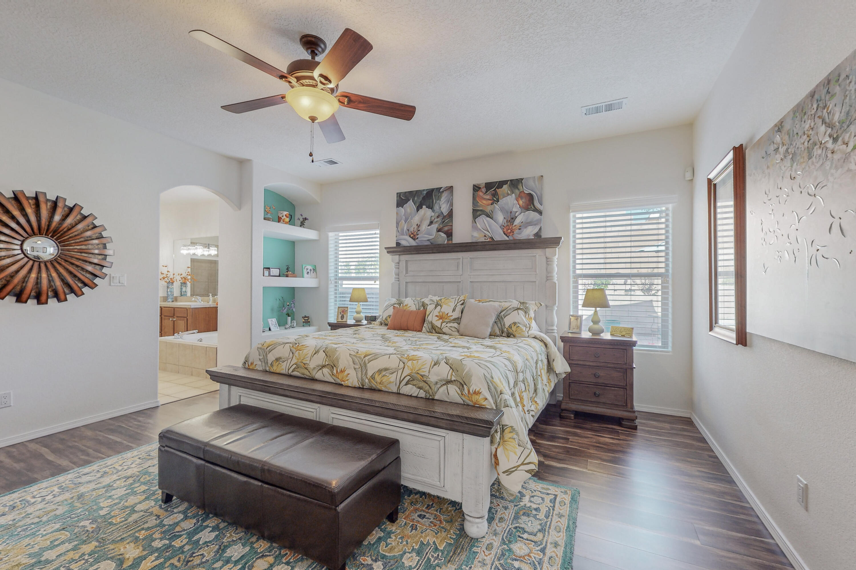 10924 Estribo Street NW