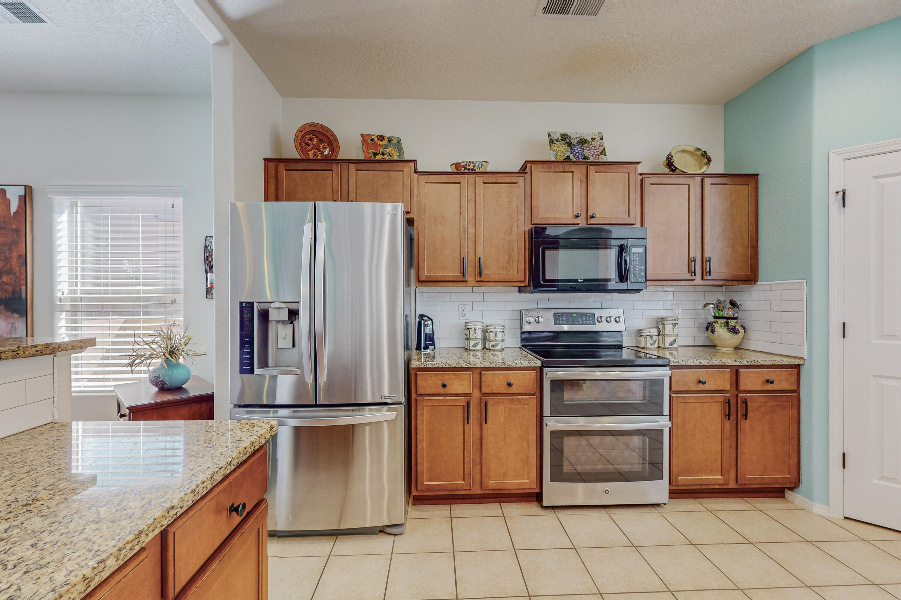 10924 Estribo Street NW