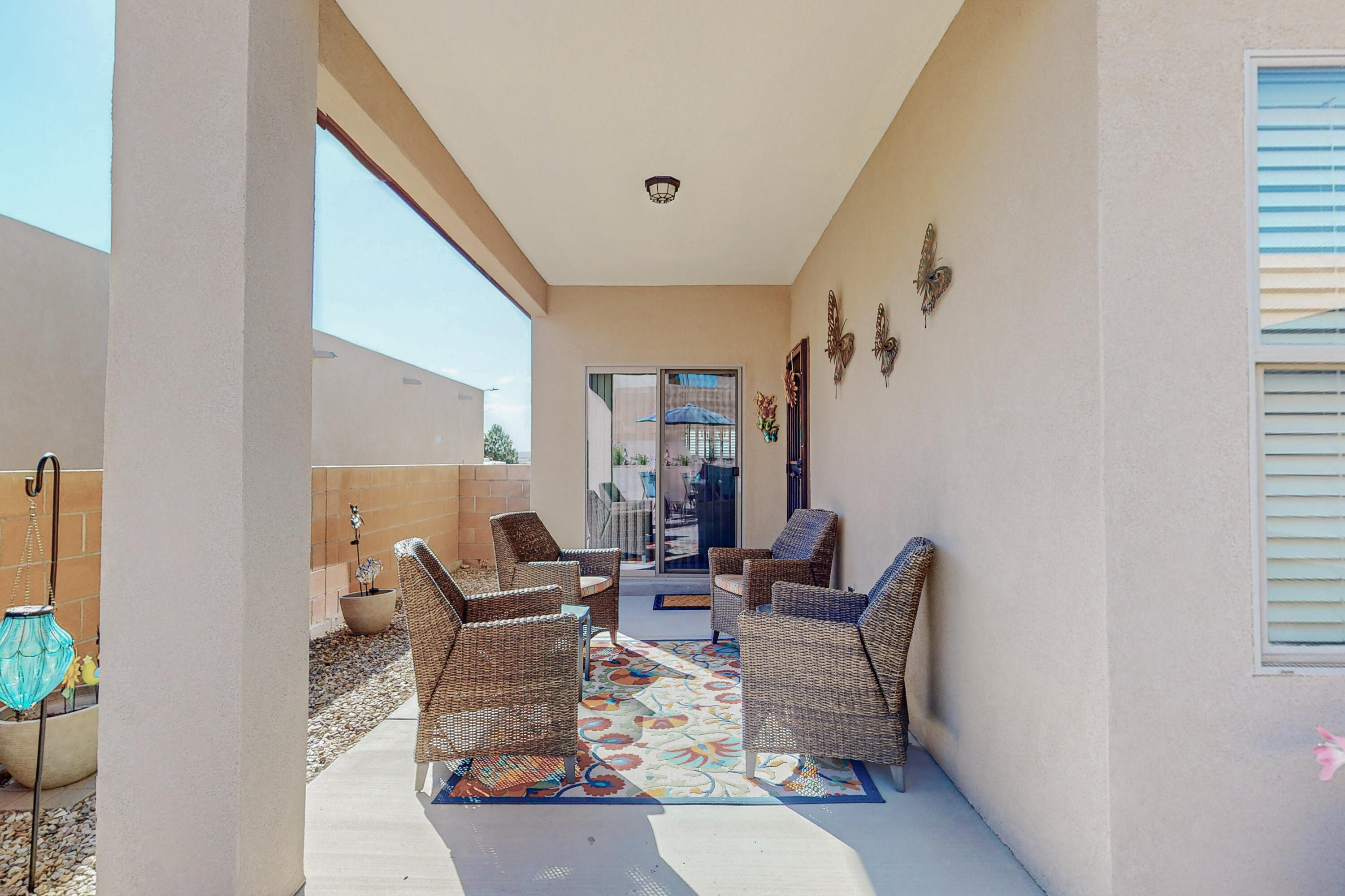 10924 Estribo Street NW