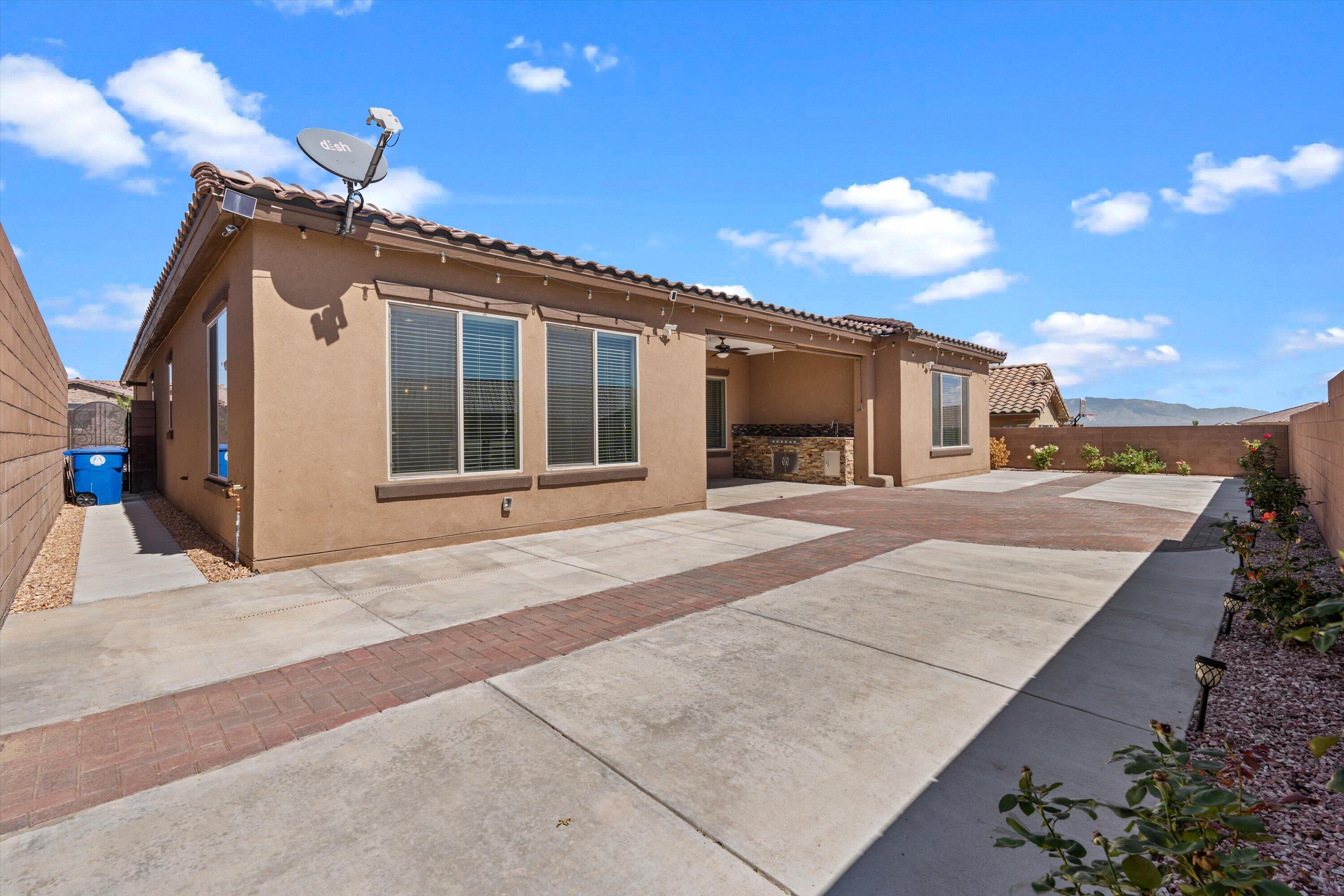 9112 Vista Dibujo Road NW