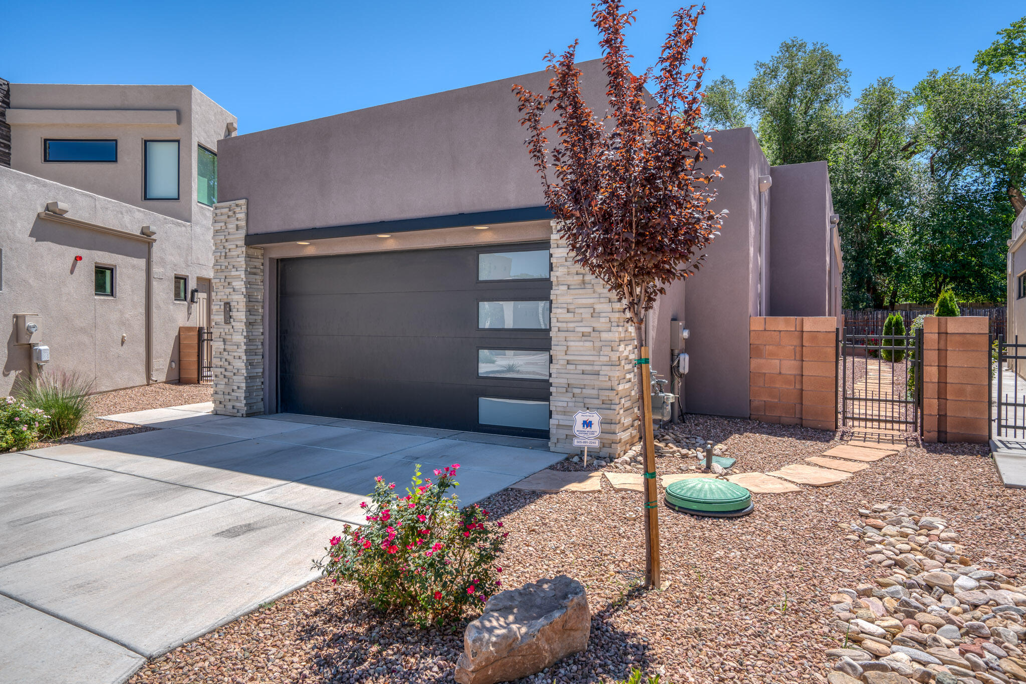 2704 Puerta Del Bosque Lane NW