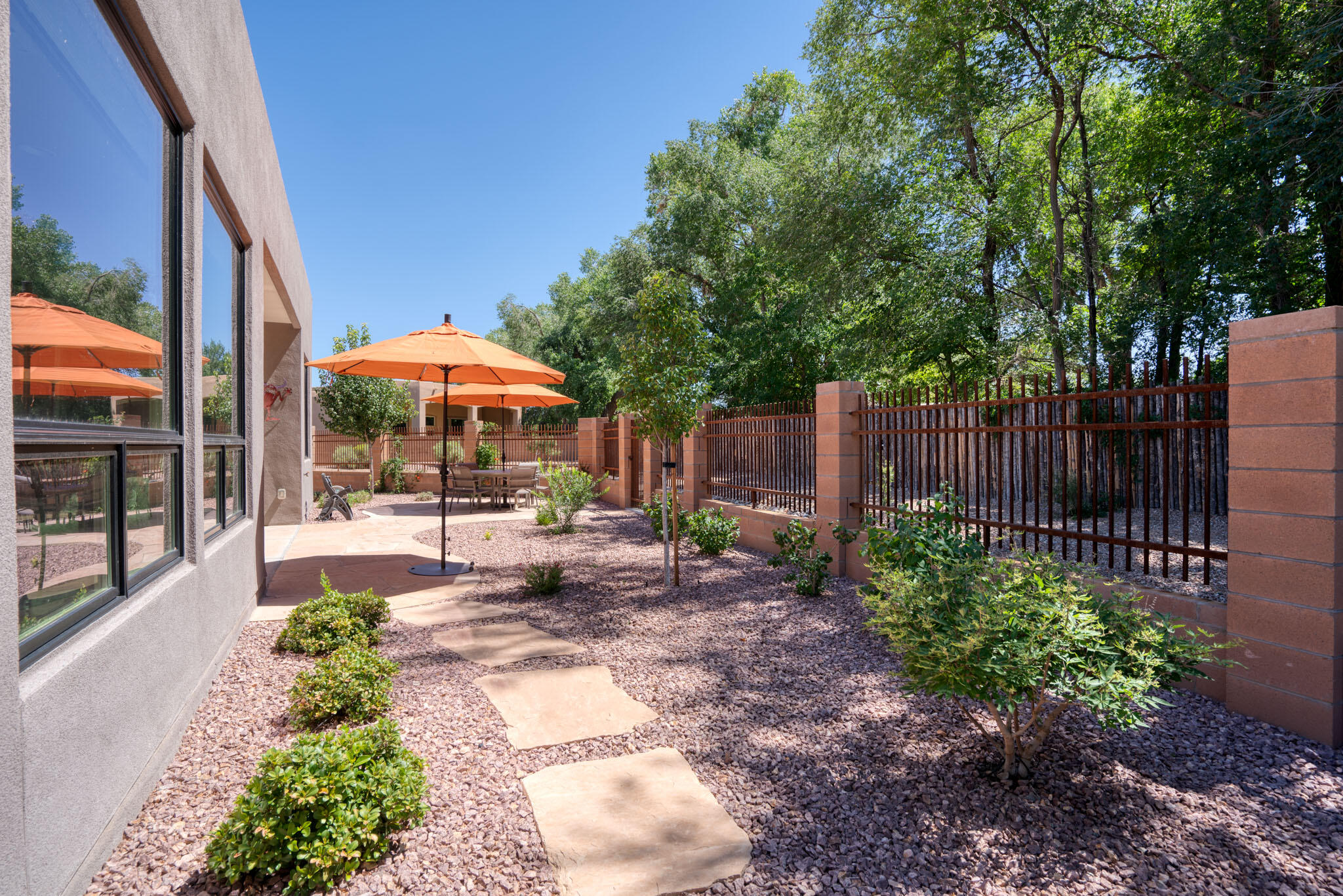 2704 Puerta Del Bosque Lane NW