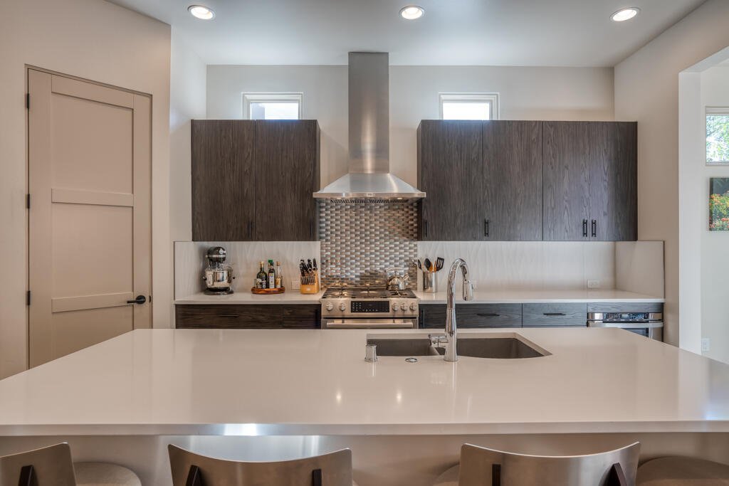 2704 Puerta Del Bosque Lane NW