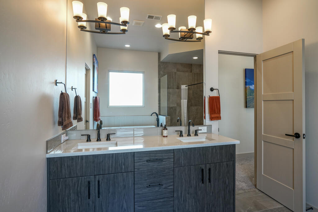 2704 Puerta Del Bosque Lane NW