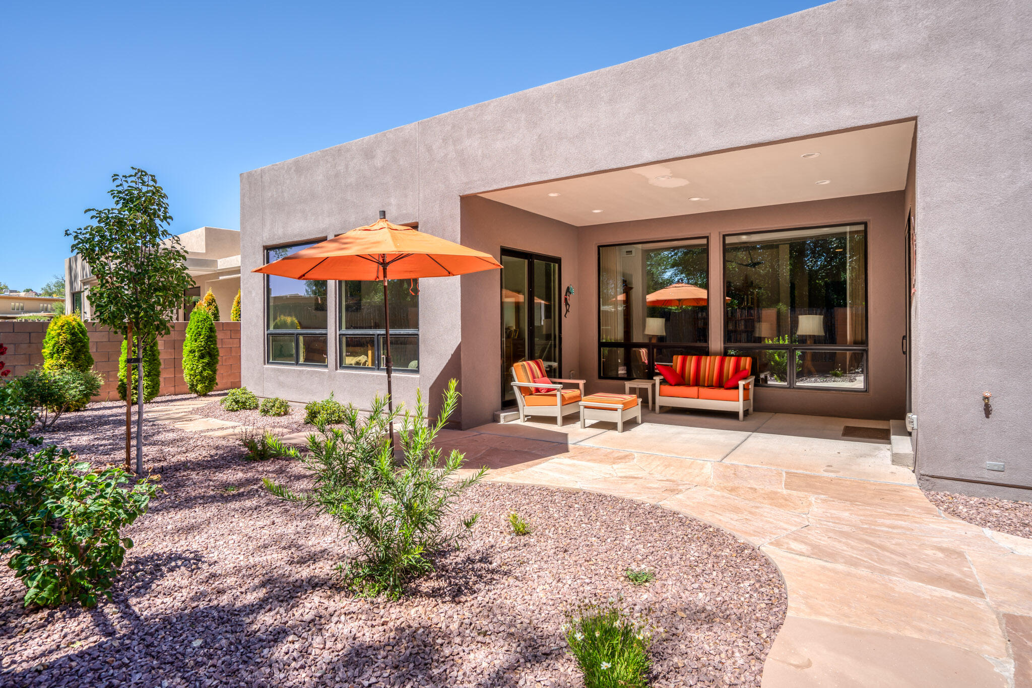 2704 Puerta Del Bosque Lane NW