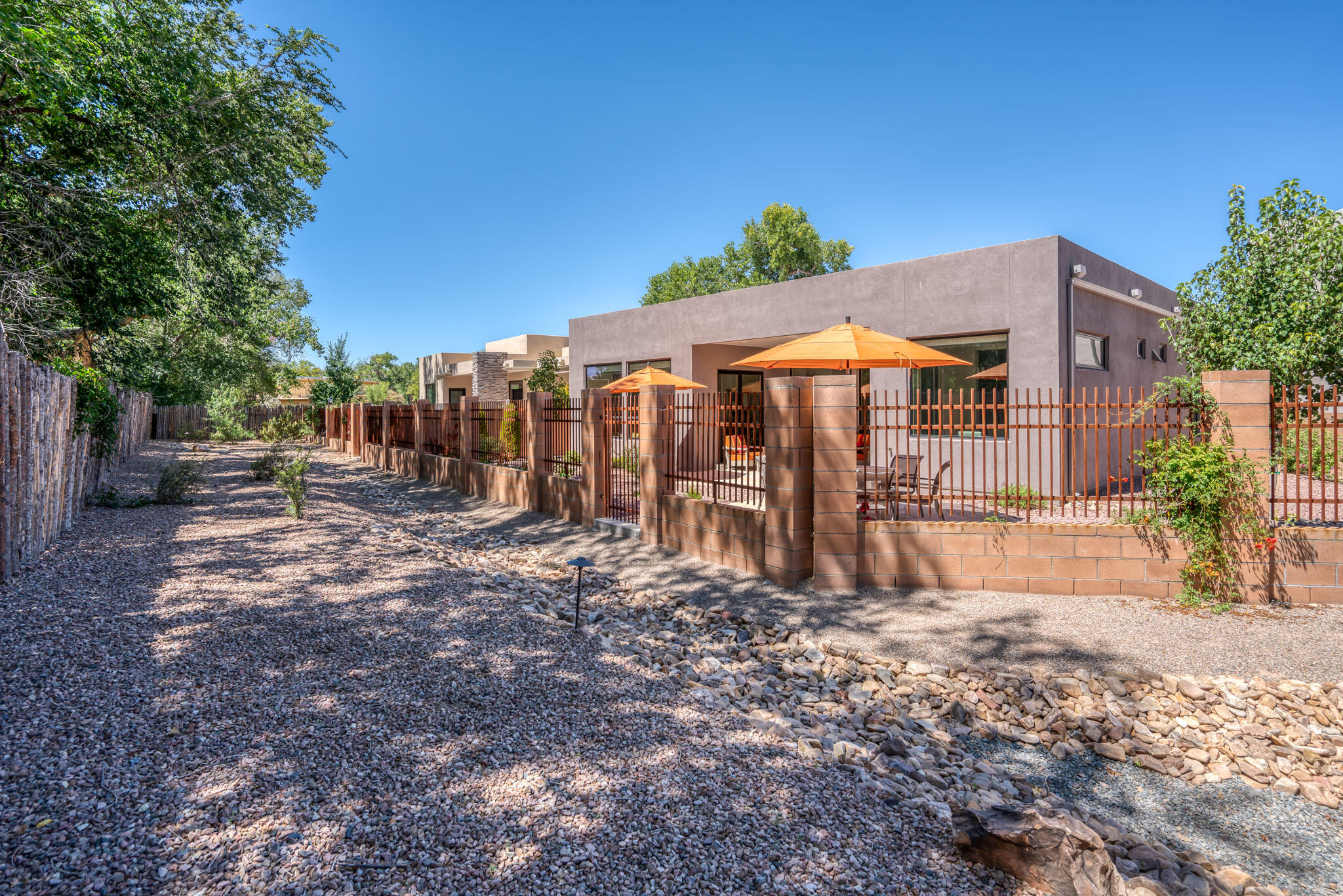 2704 Puerta Del Bosque Lane NW