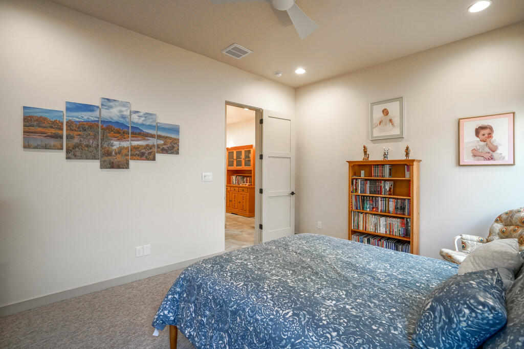 2704 Puerta Del Bosque Lane NW