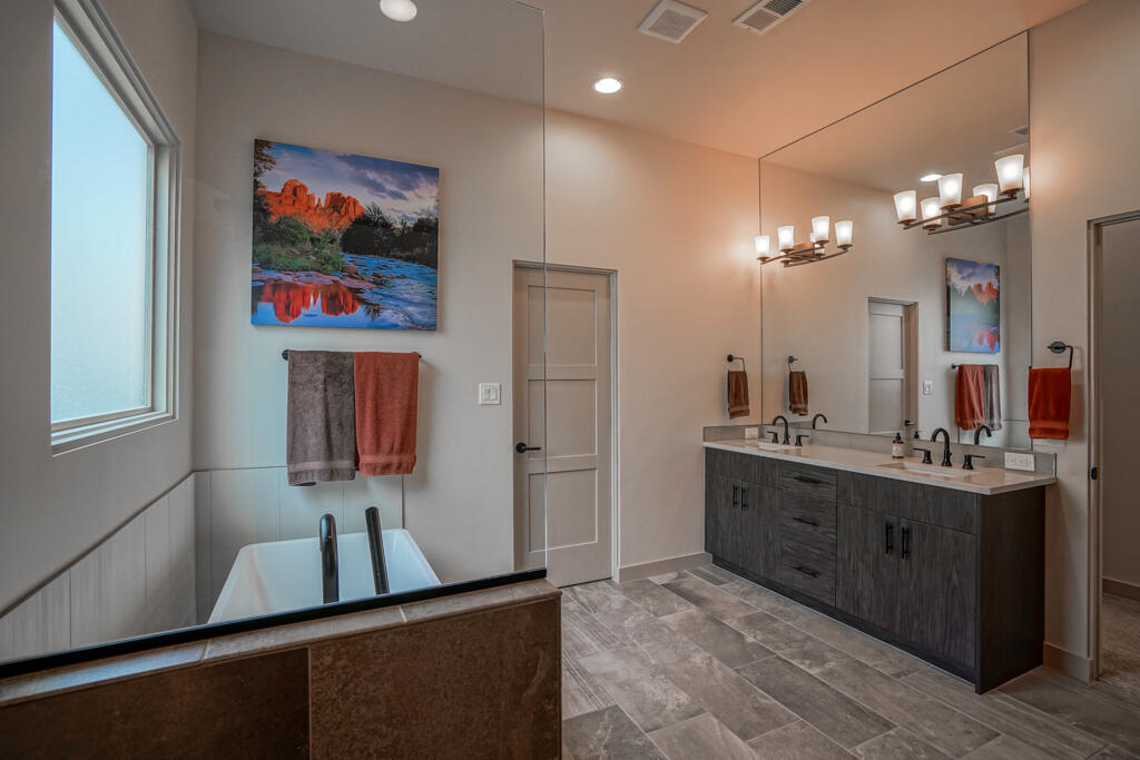 2704 Puerta Del Bosque Lane NW