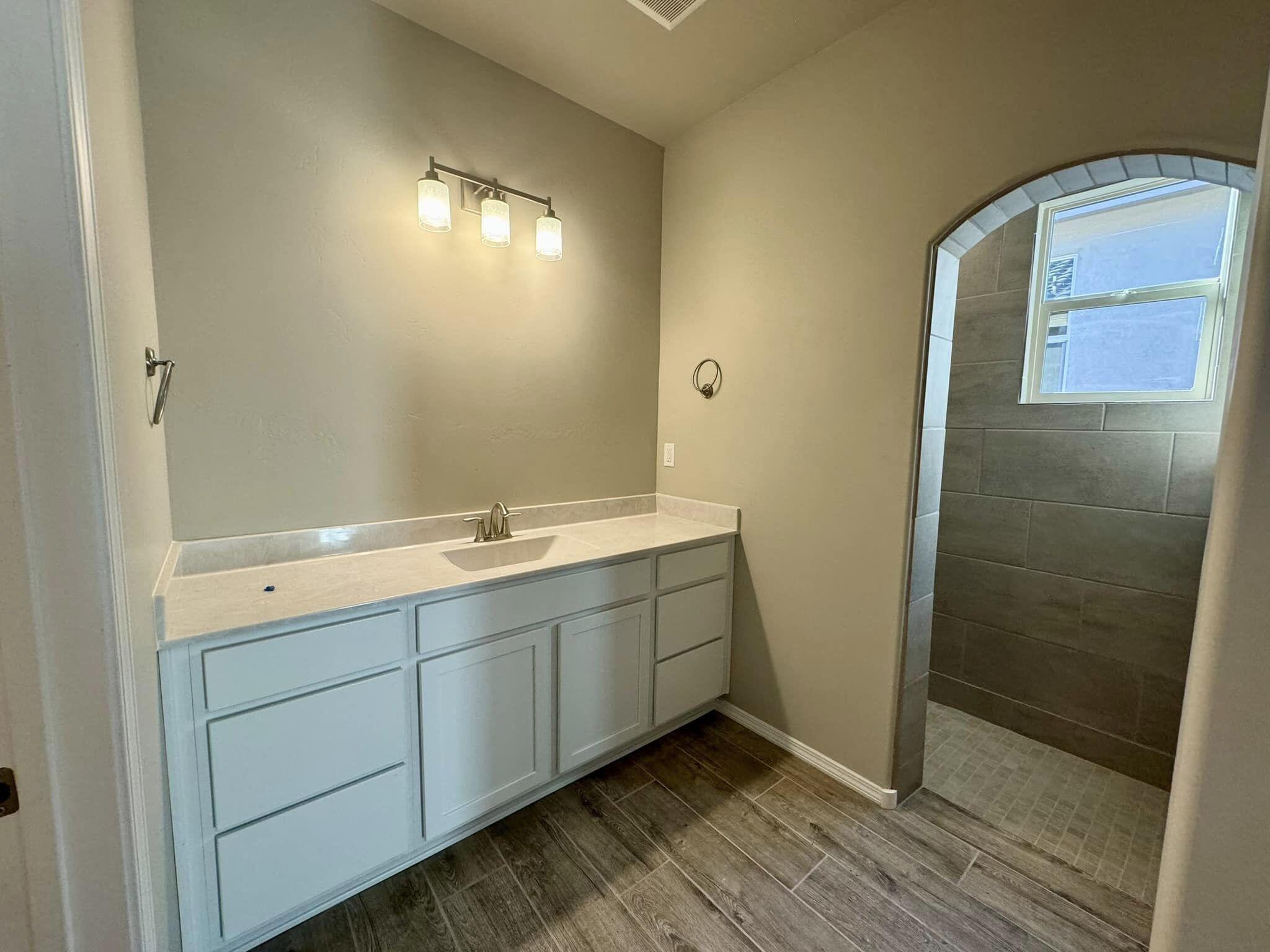 7415 Sandmark Road NW