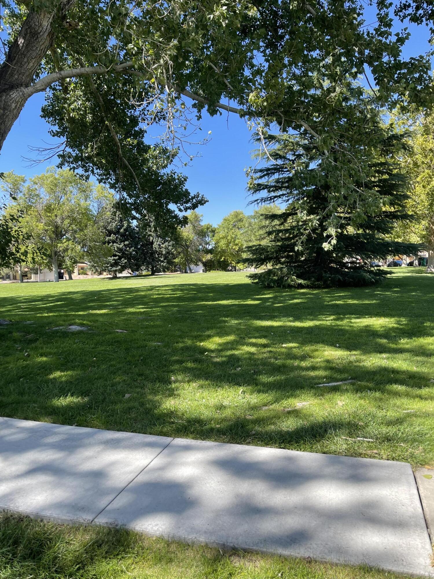 9212 Orlando Place NE