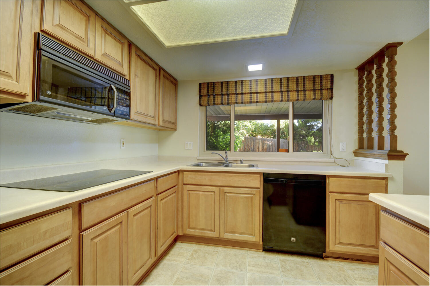 9212 Orlando Place NE