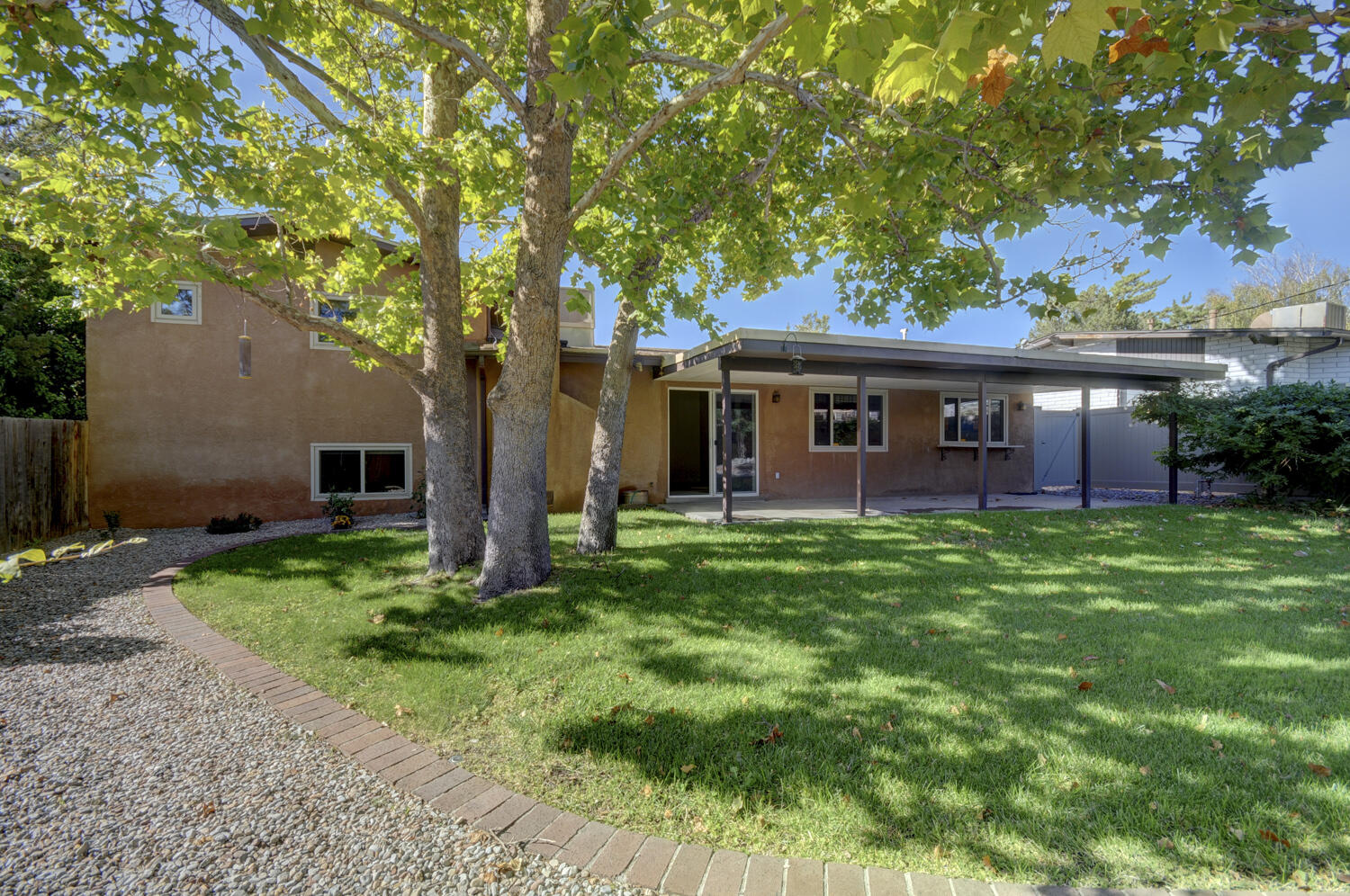 9212 Orlando Place NE