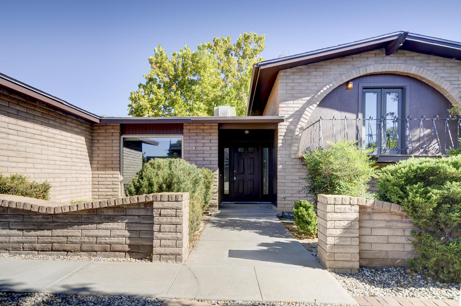 9212 Orlando Place NE