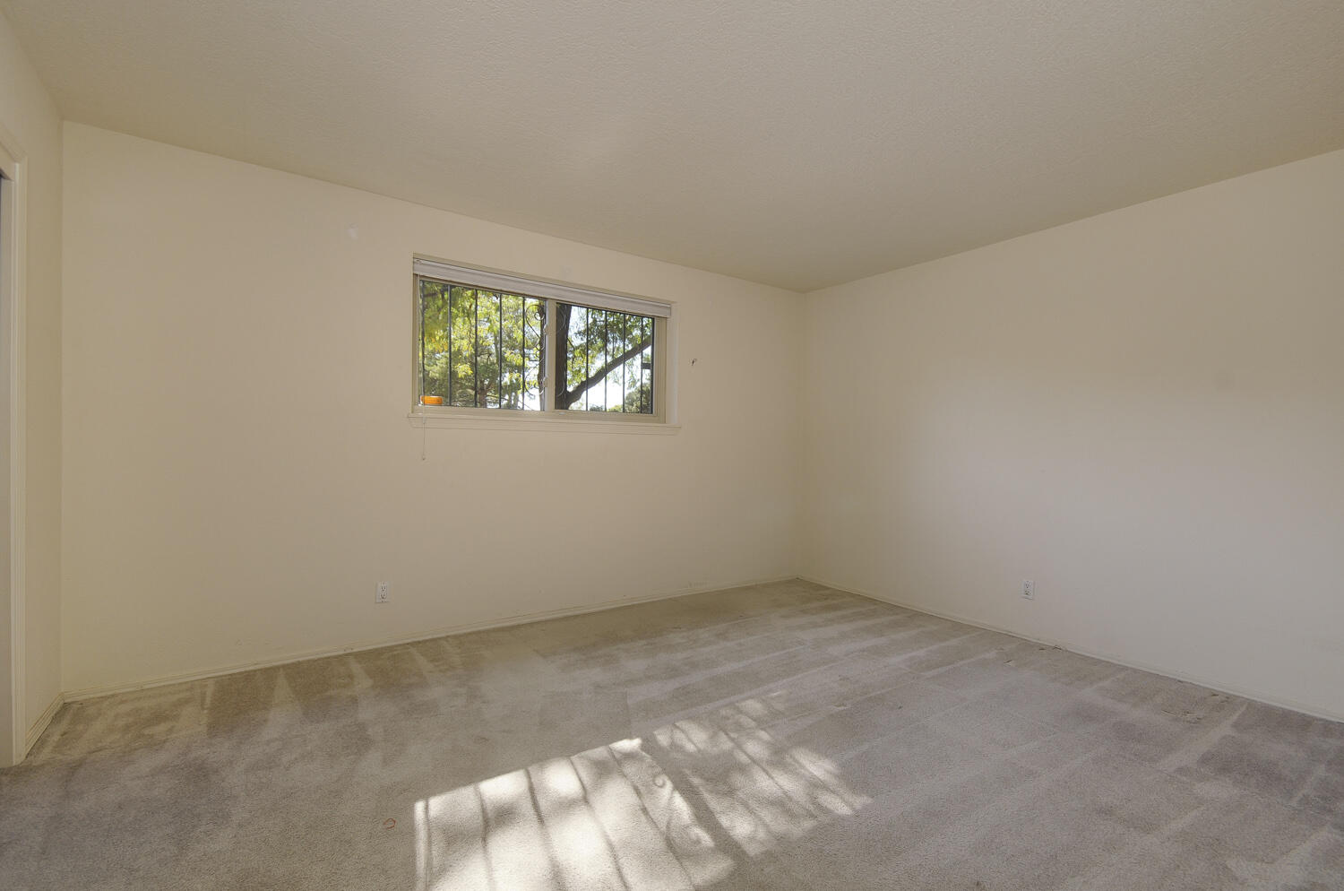 9212 Orlando Place NE