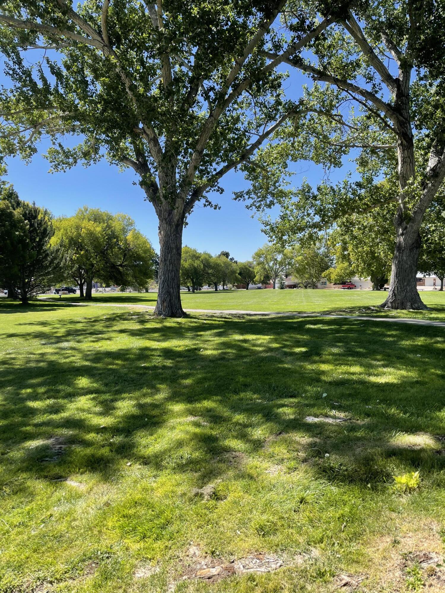 9212 Orlando Place NE