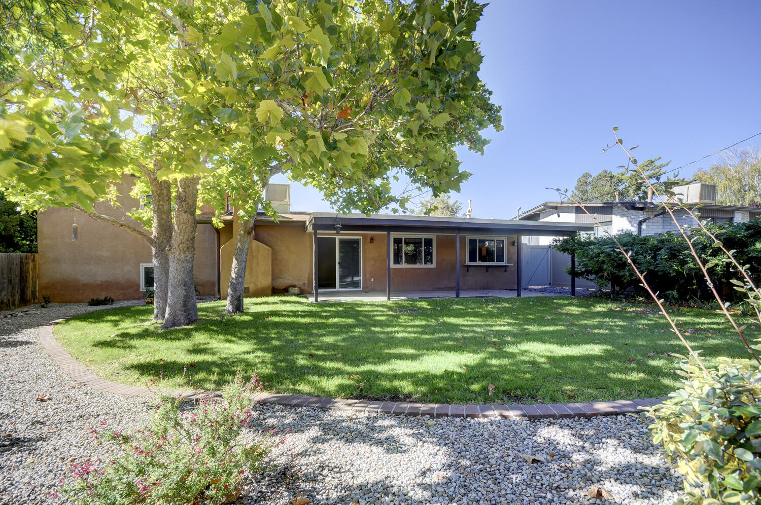 9212 Orlando Place NE