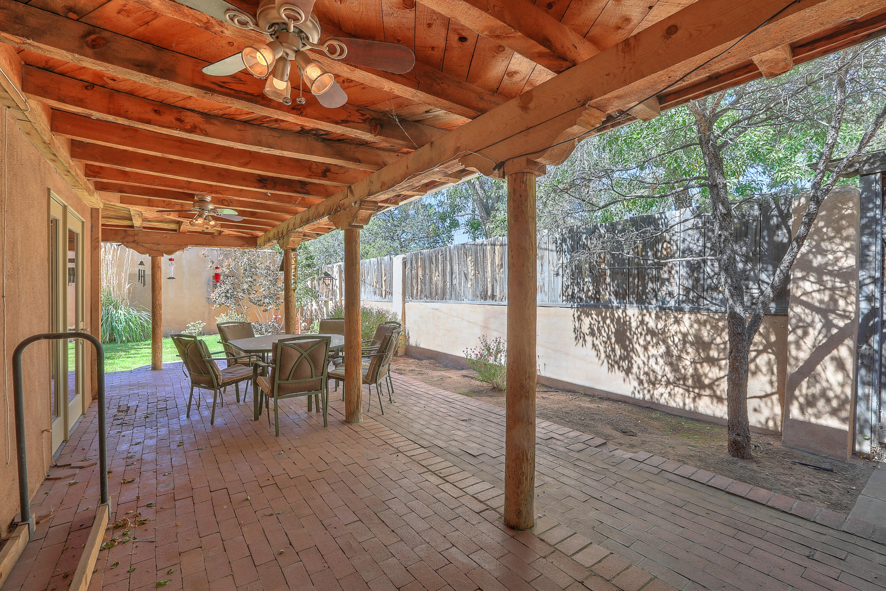 201 Richmond Drive SE