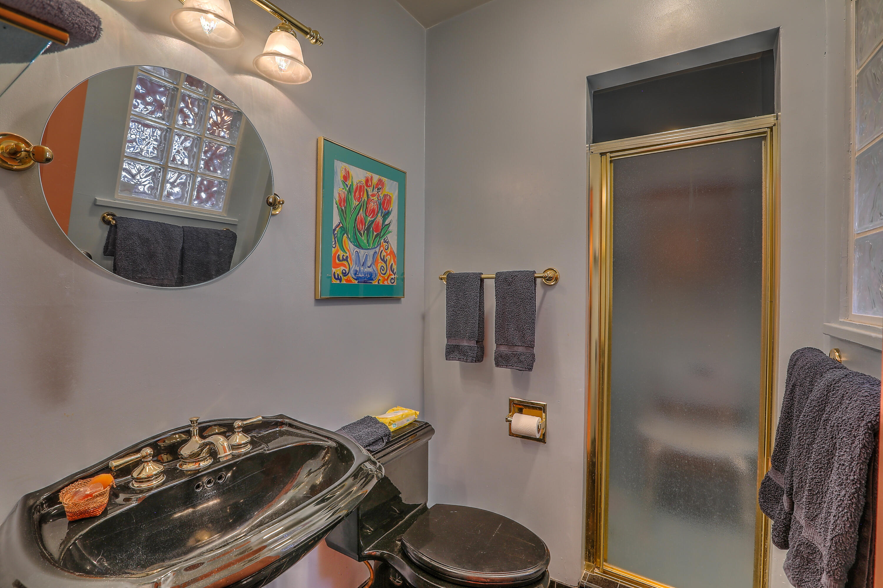 201 Richmond Drive SE