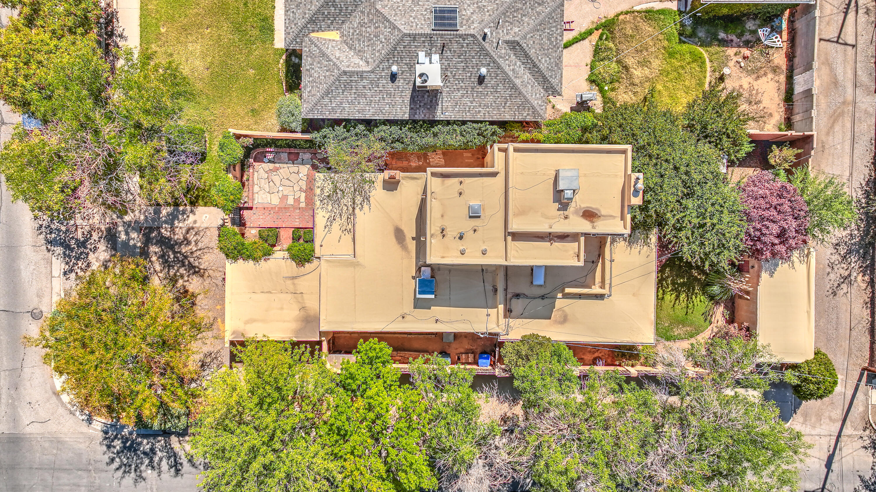 201 Richmond Drive SE