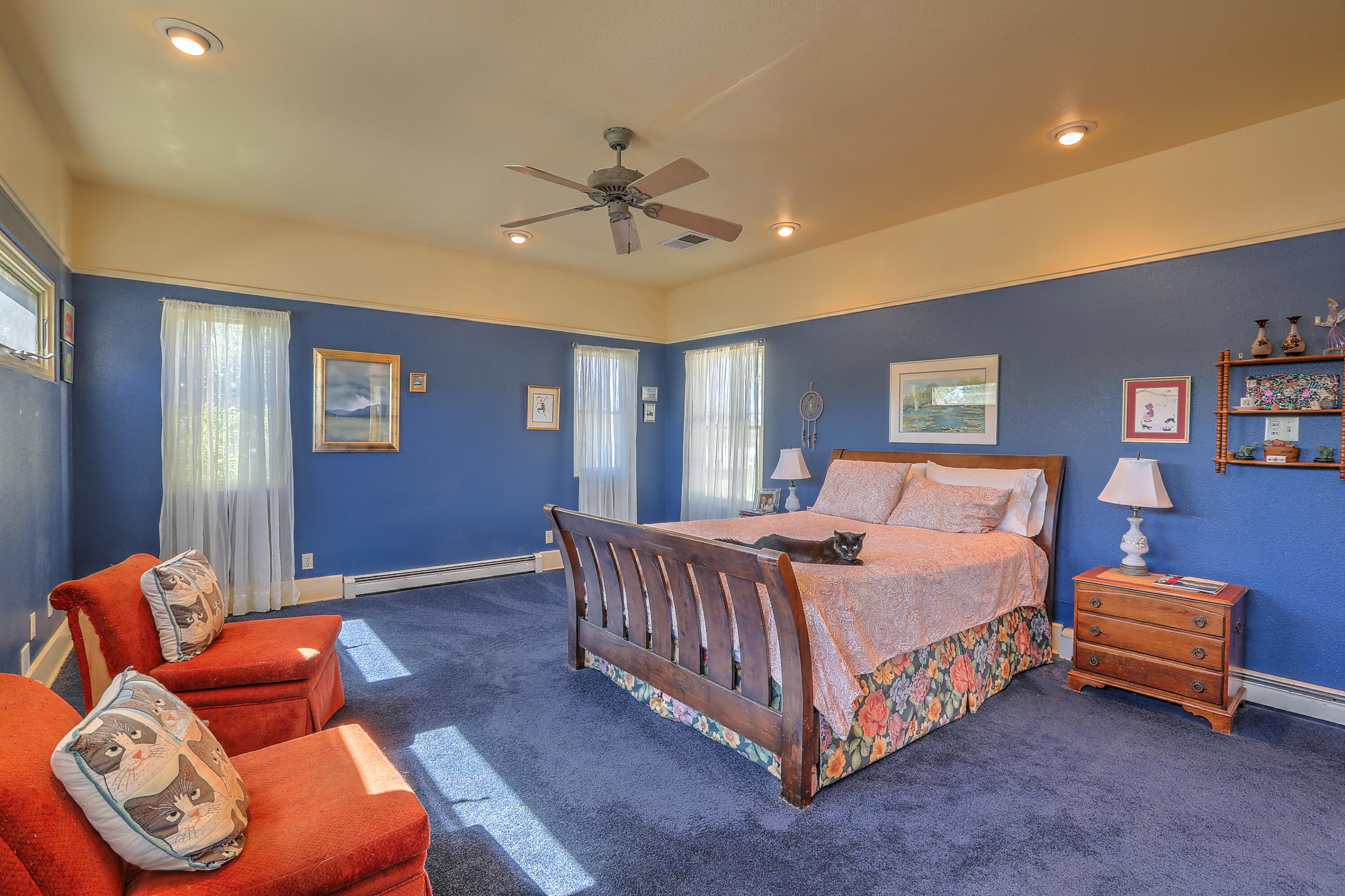 201 Richmond Drive SE