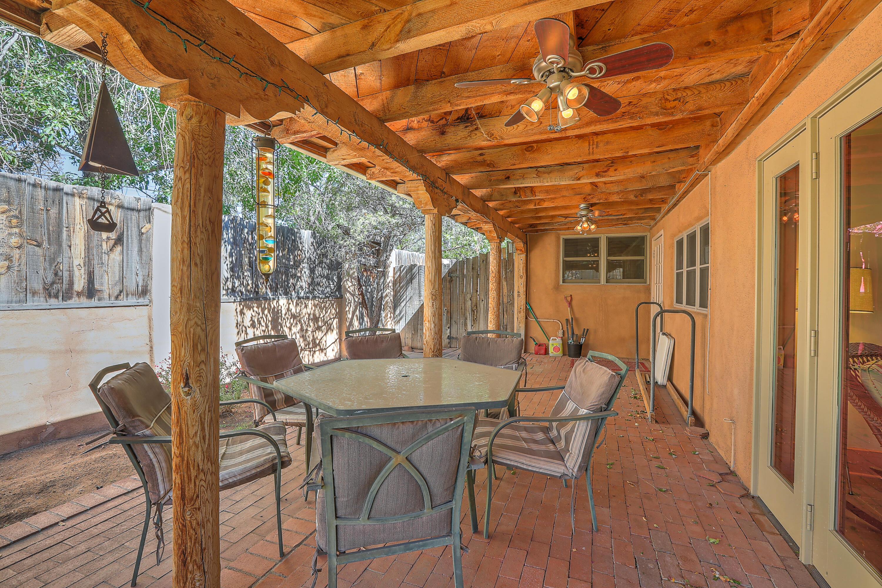 201 Richmond Drive SE