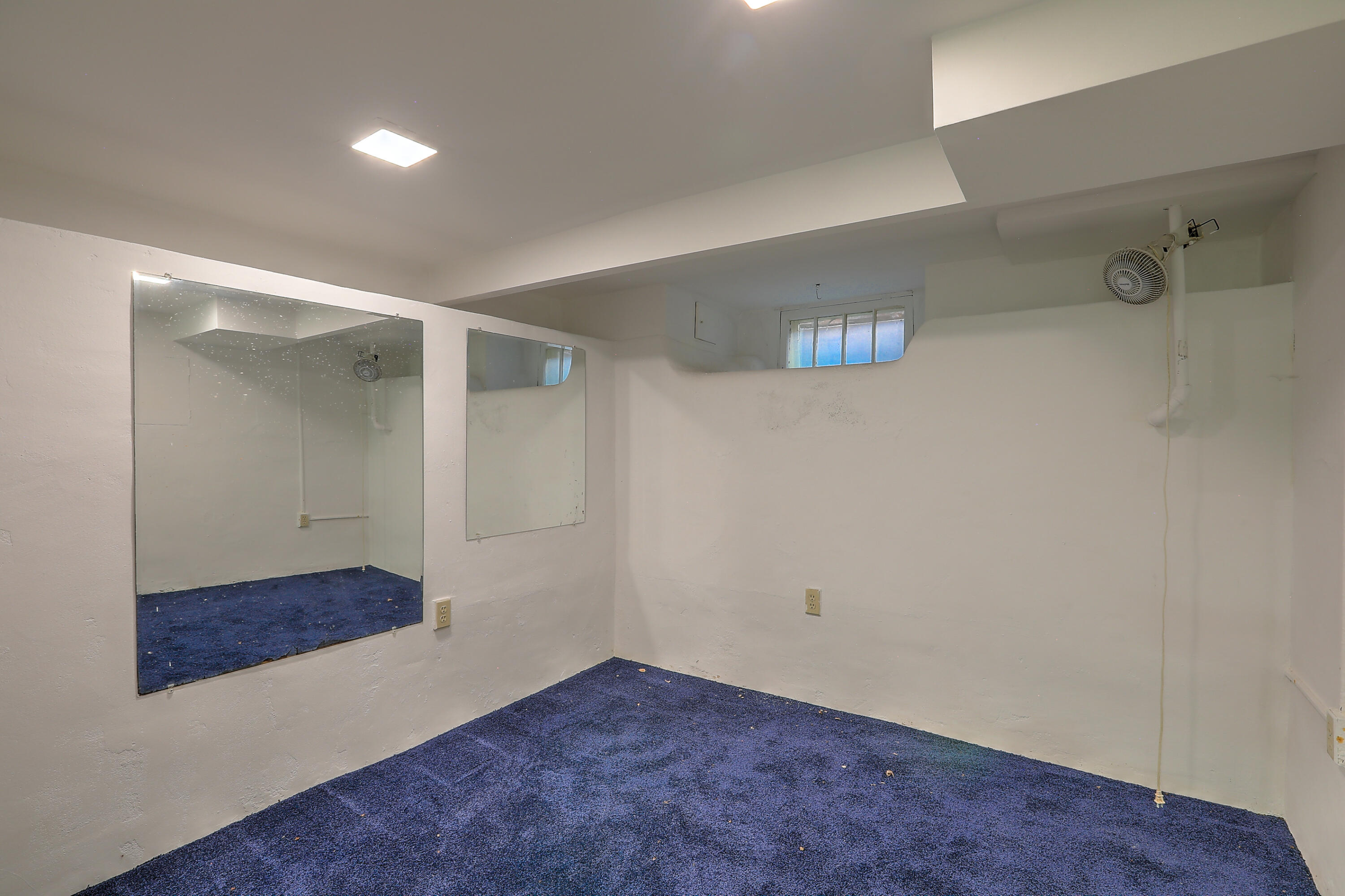 201 Richmond Drive SE