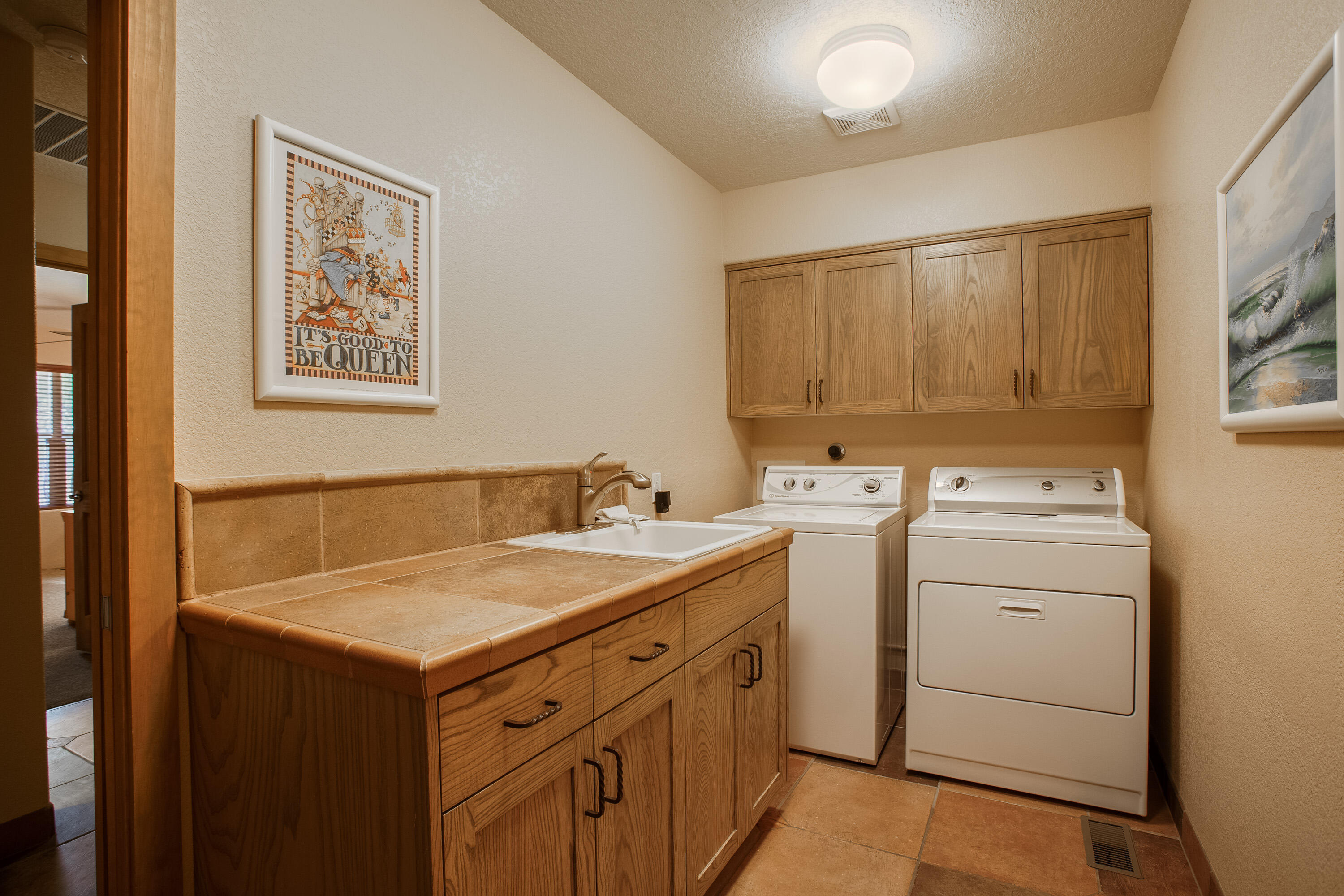 8601 Madras Drive NE