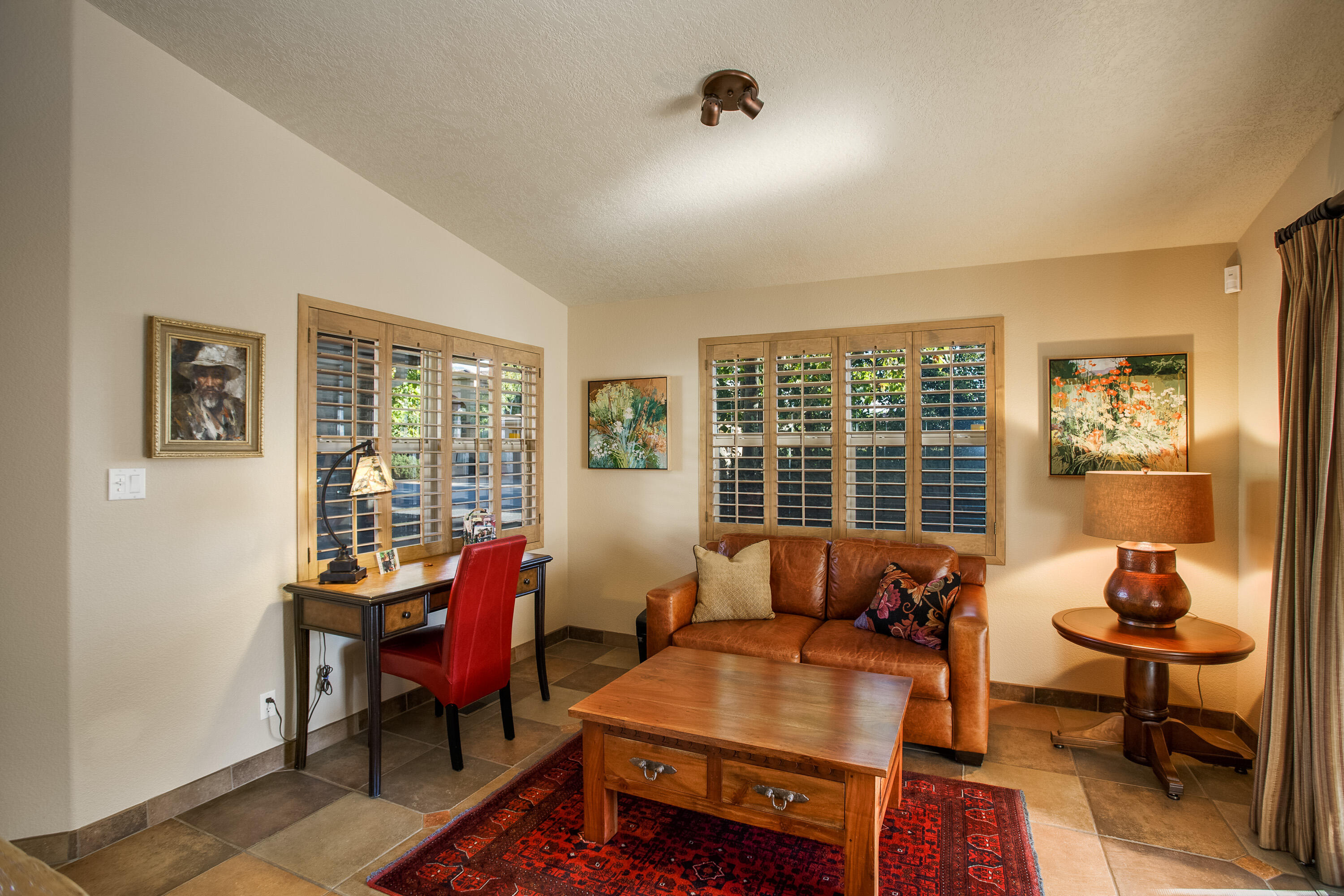 8601 Madras Drive NE