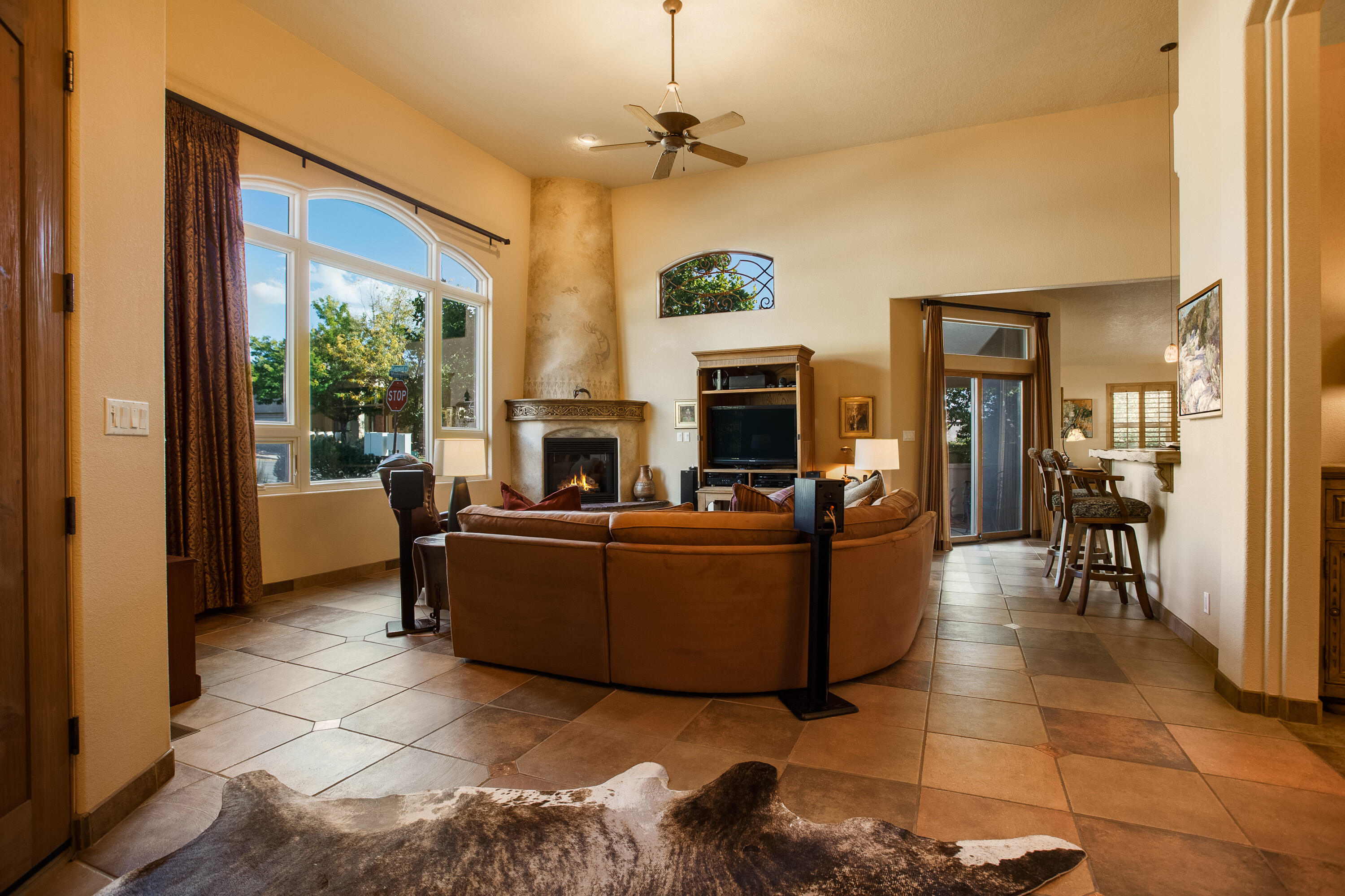 8601 Madras Drive NE