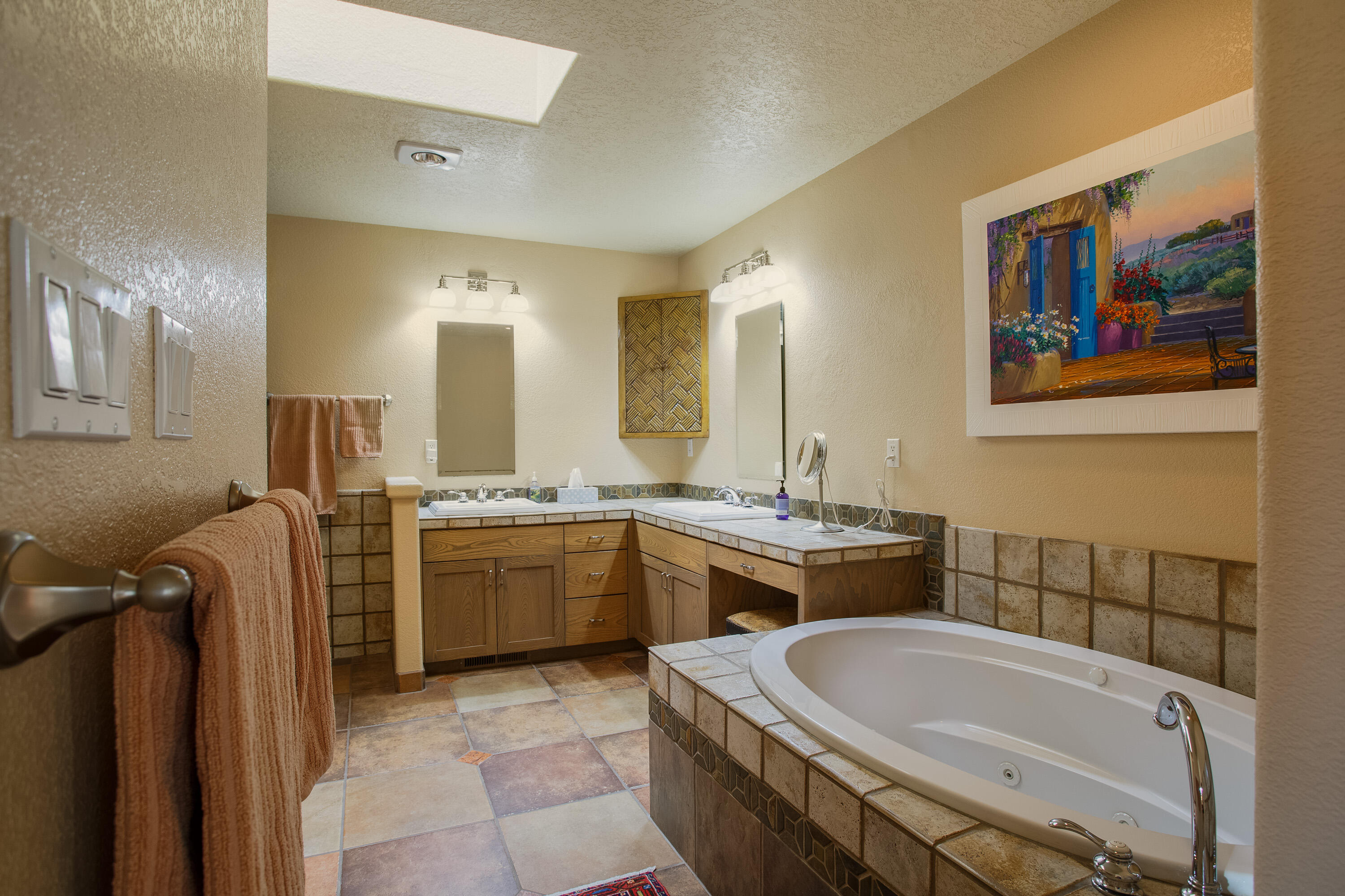 8601 Madras Drive NE