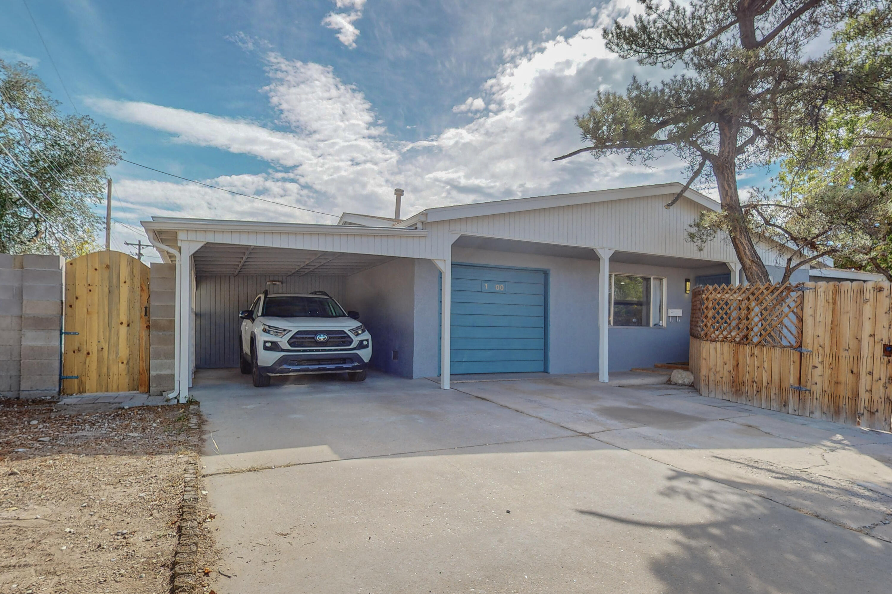 11000 Mahlon Avenue NE